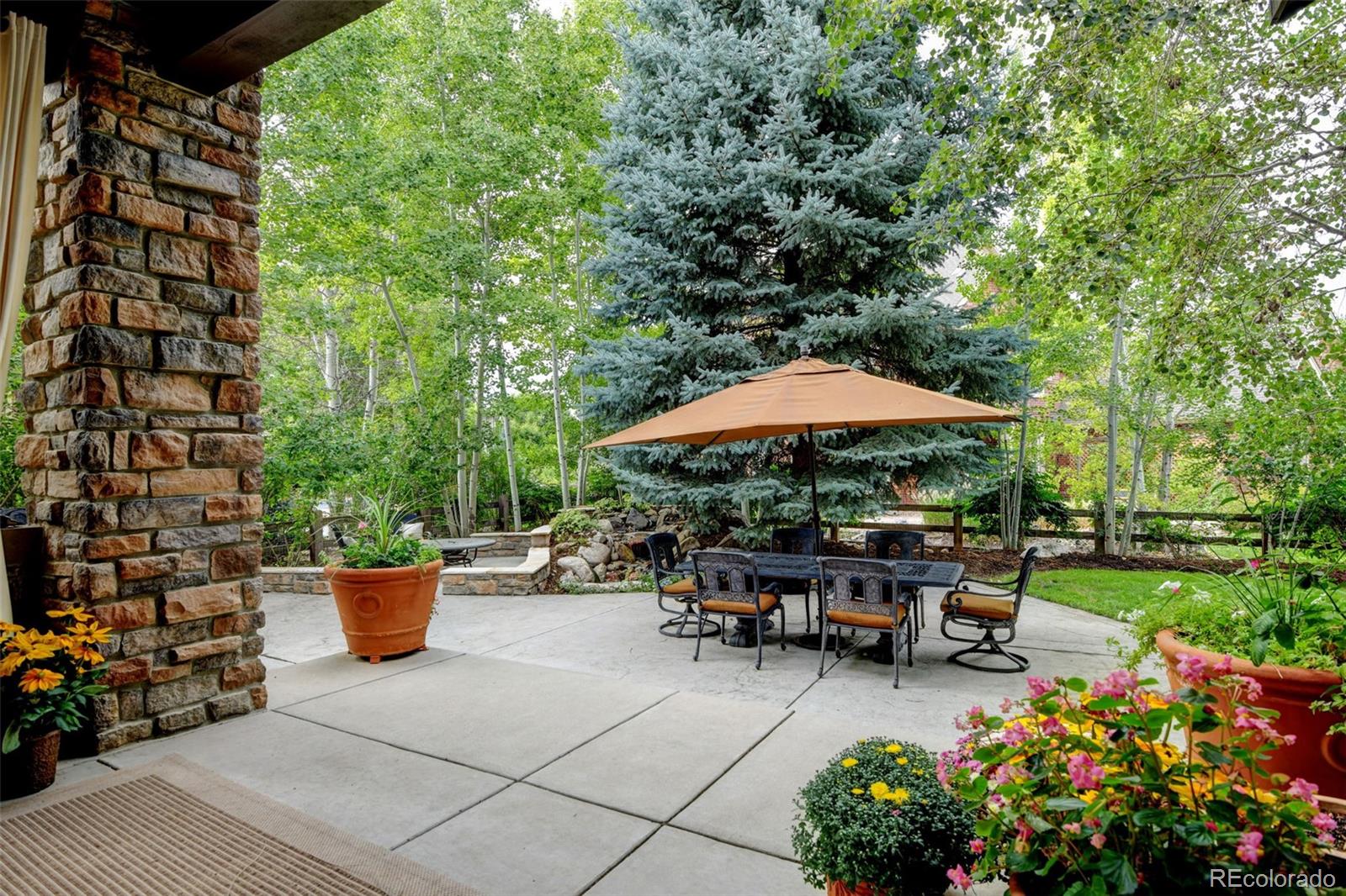 2121 Jade Way