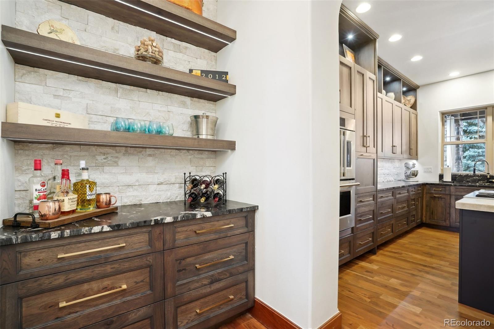 2121 Jade Way