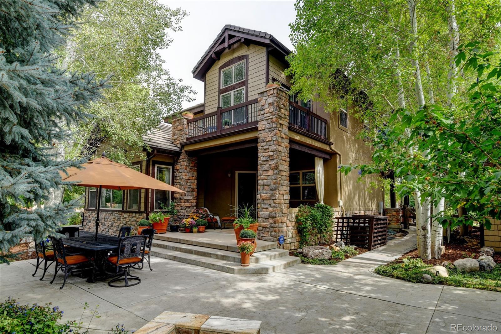 2121 Jade Way