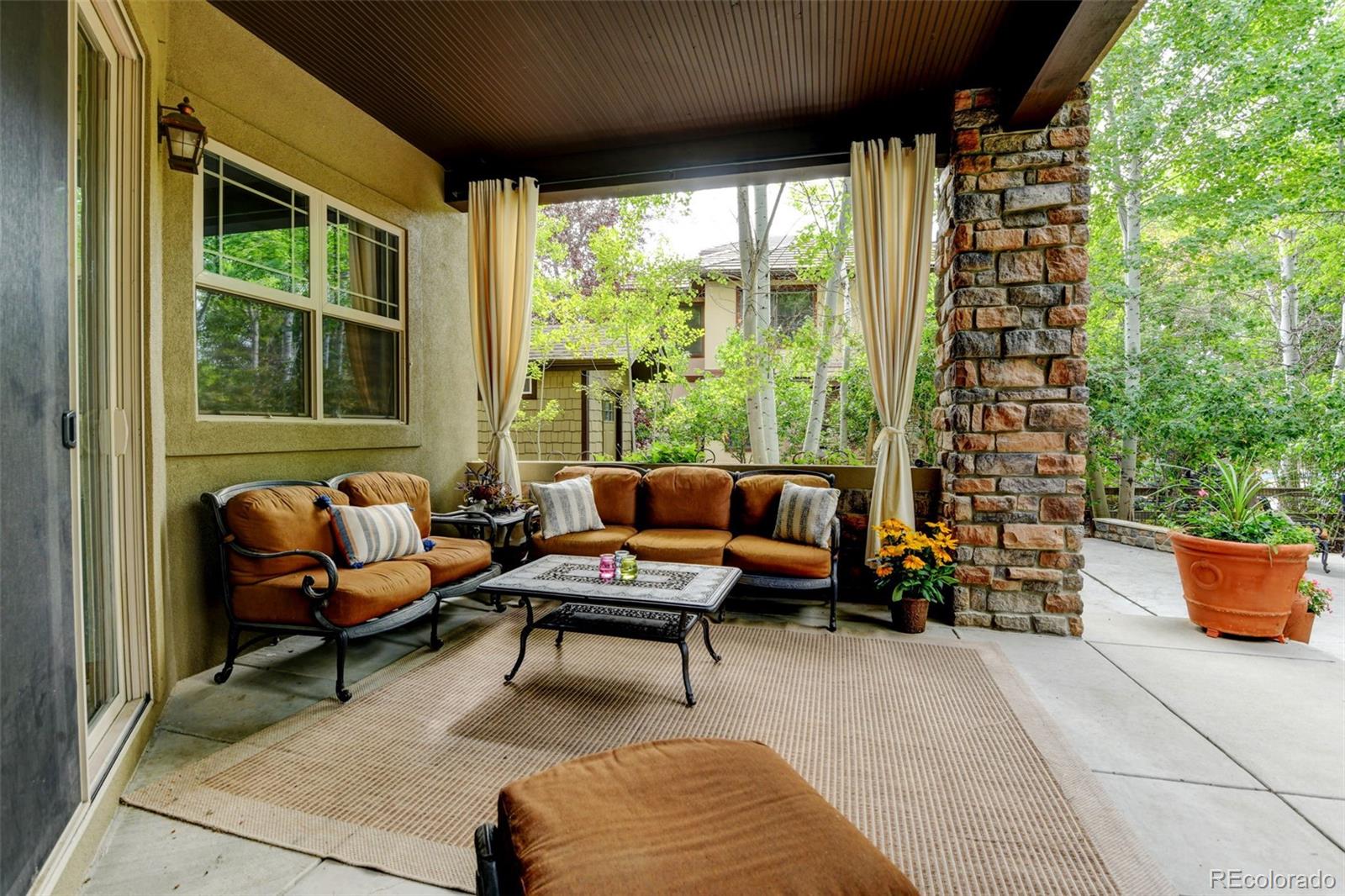 2121 Jade Way