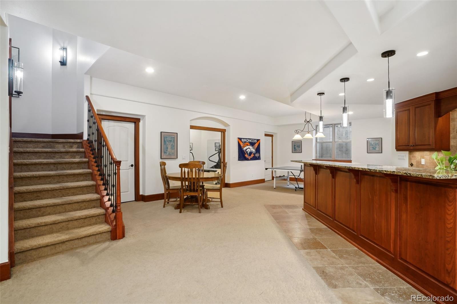 2121 Jade Way
