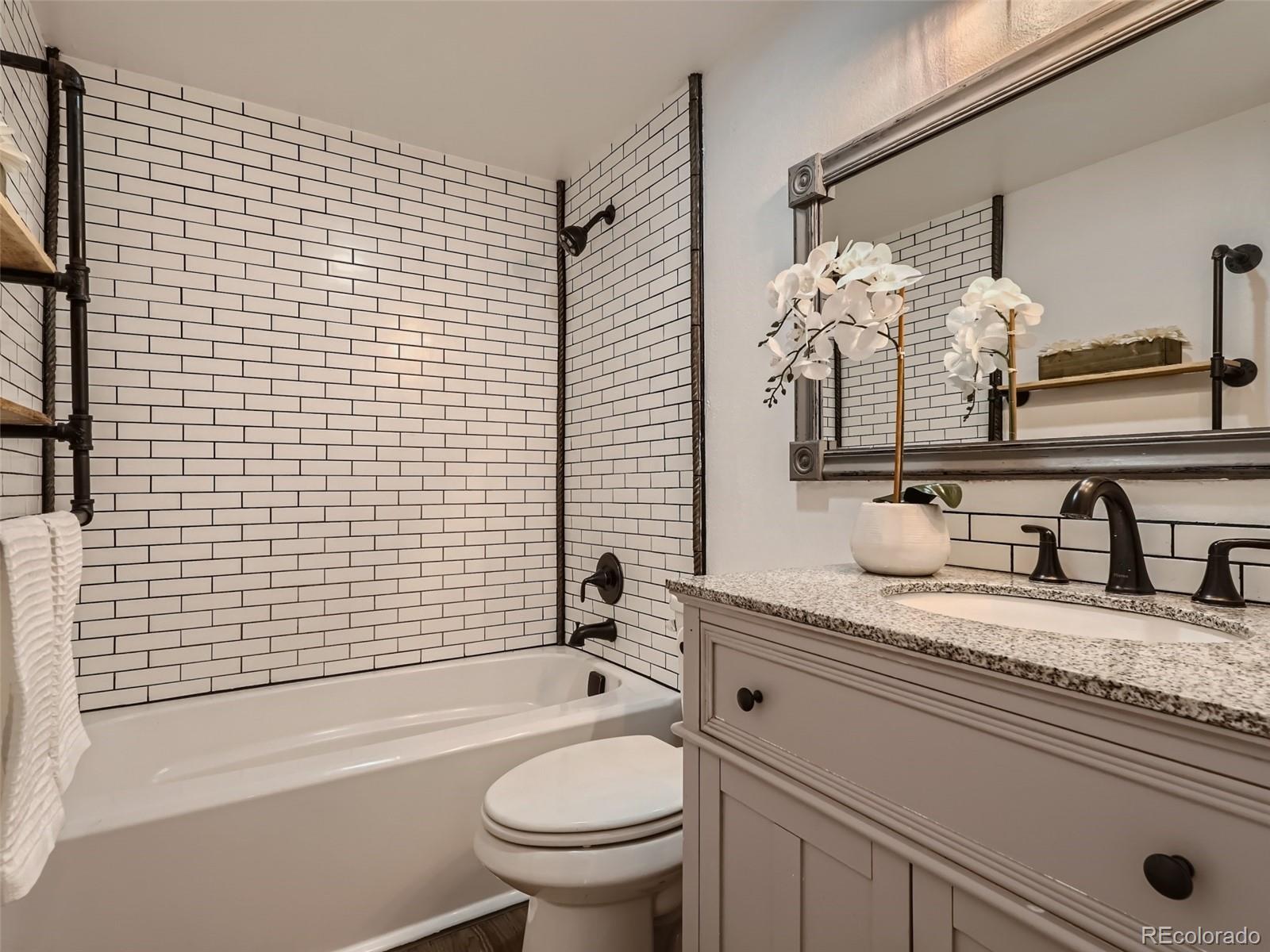 2221 Sable Boulevard Unit: 808