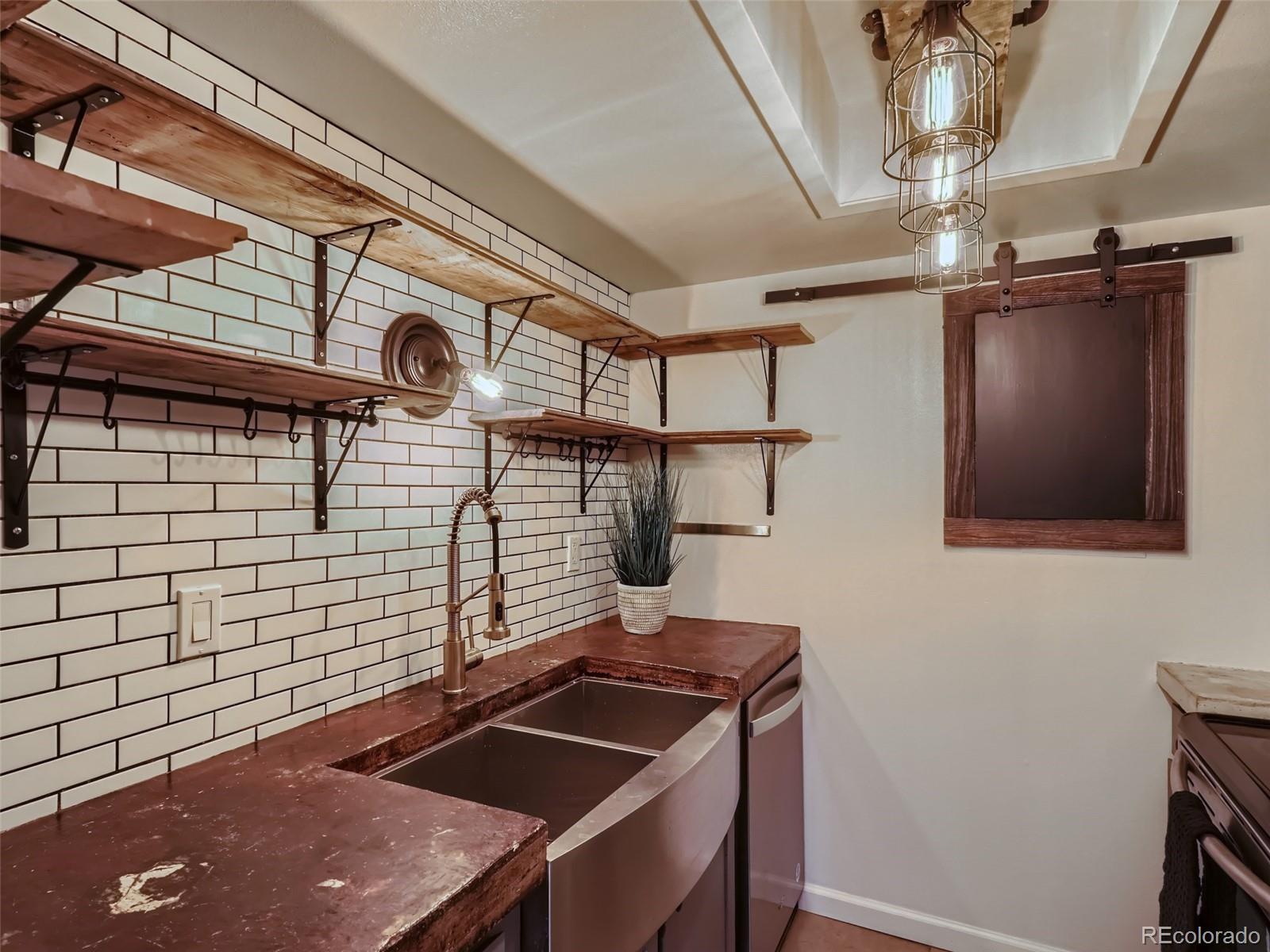 2221 Sable Boulevard Unit: 808