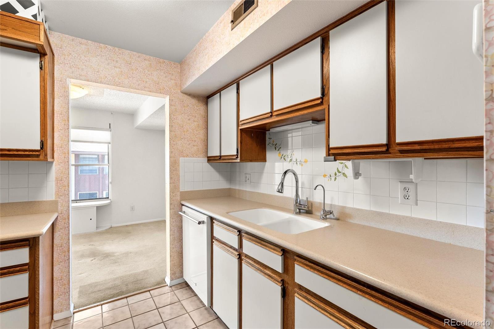 500 Manhattan Drive Unit: C10