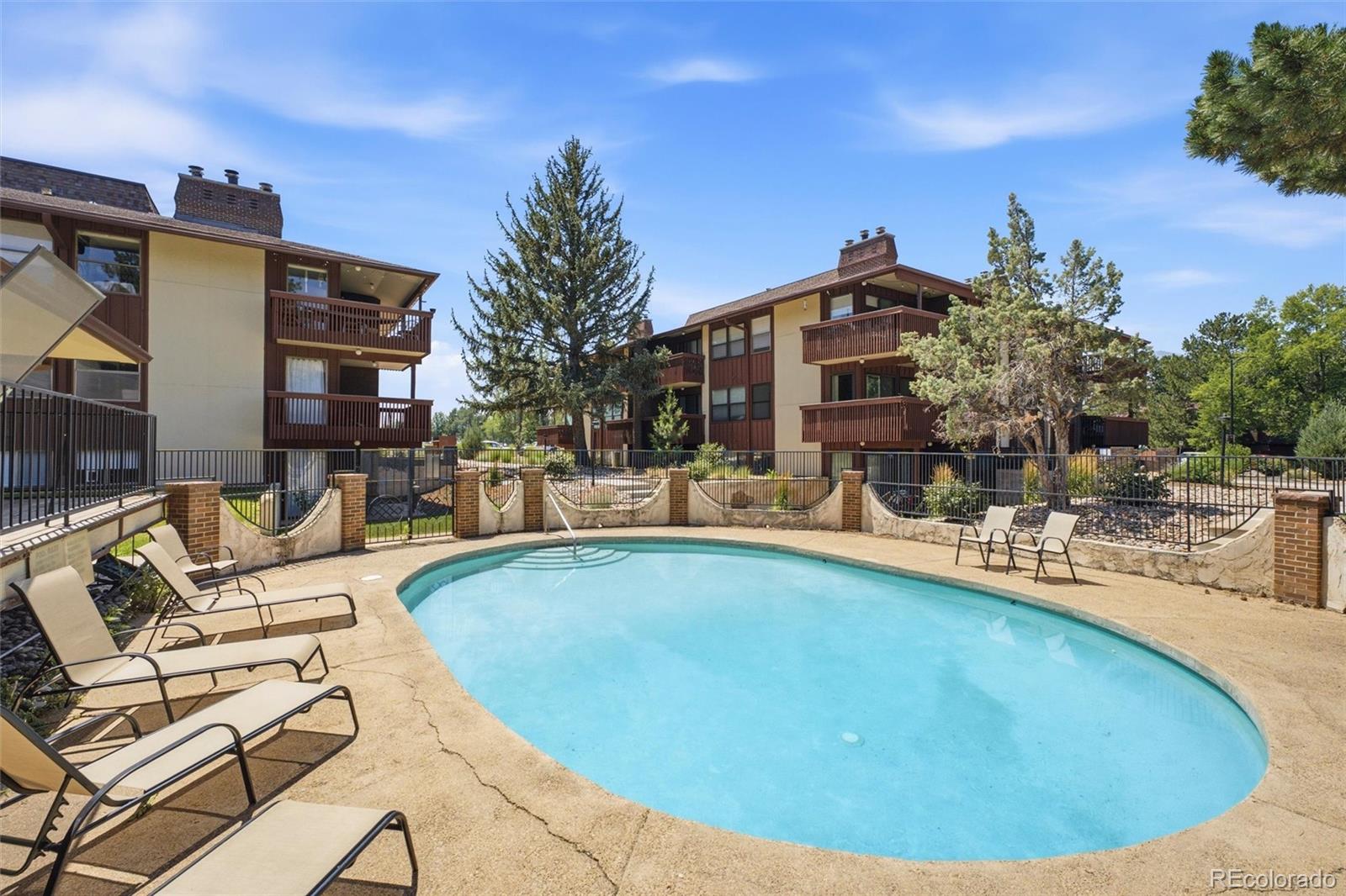 500 Manhattan Drive Unit: C10