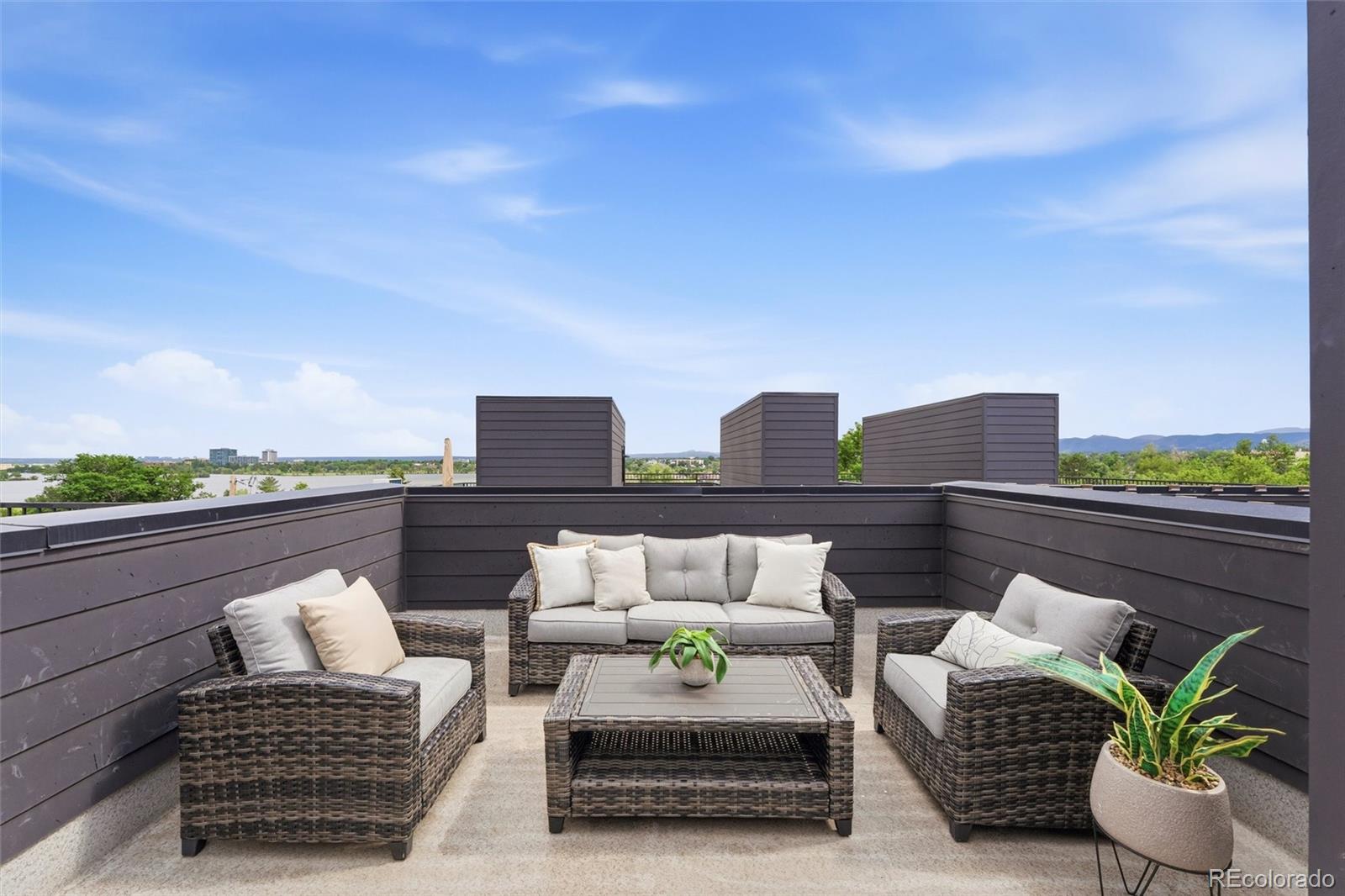 5128 W 26th Avenue Unit: 205