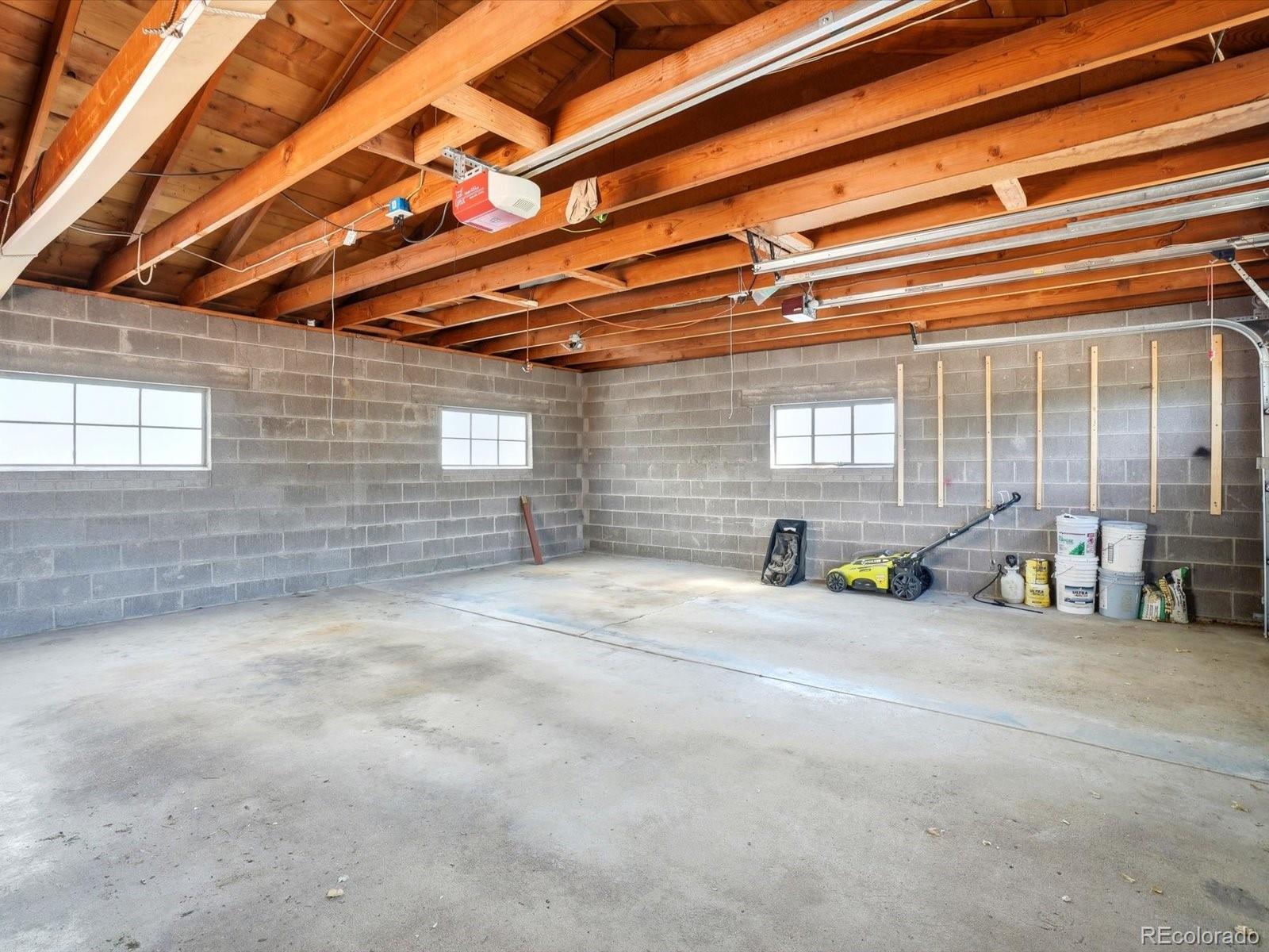 1200 Jasmine Street
