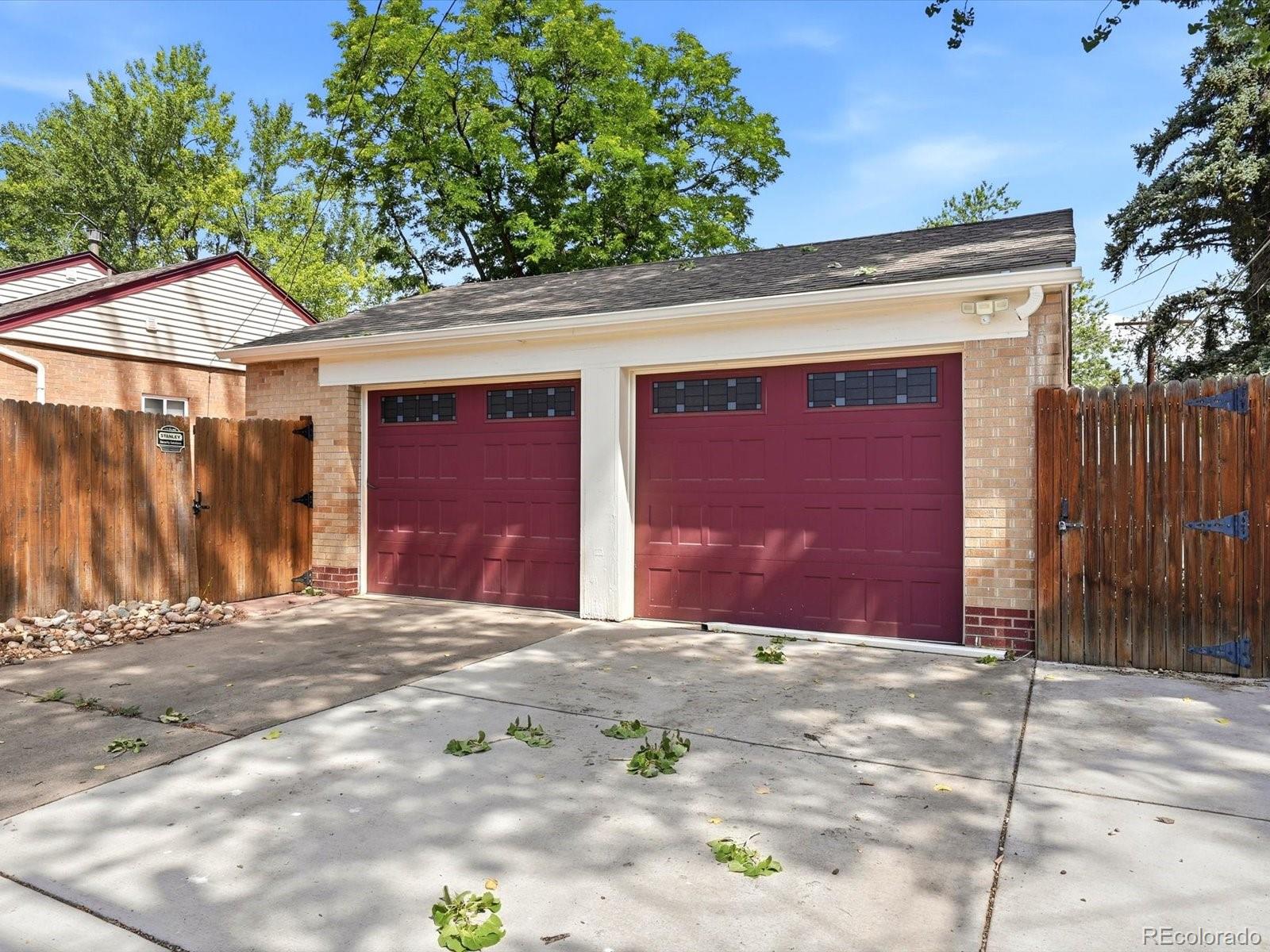1200 Jasmine Street