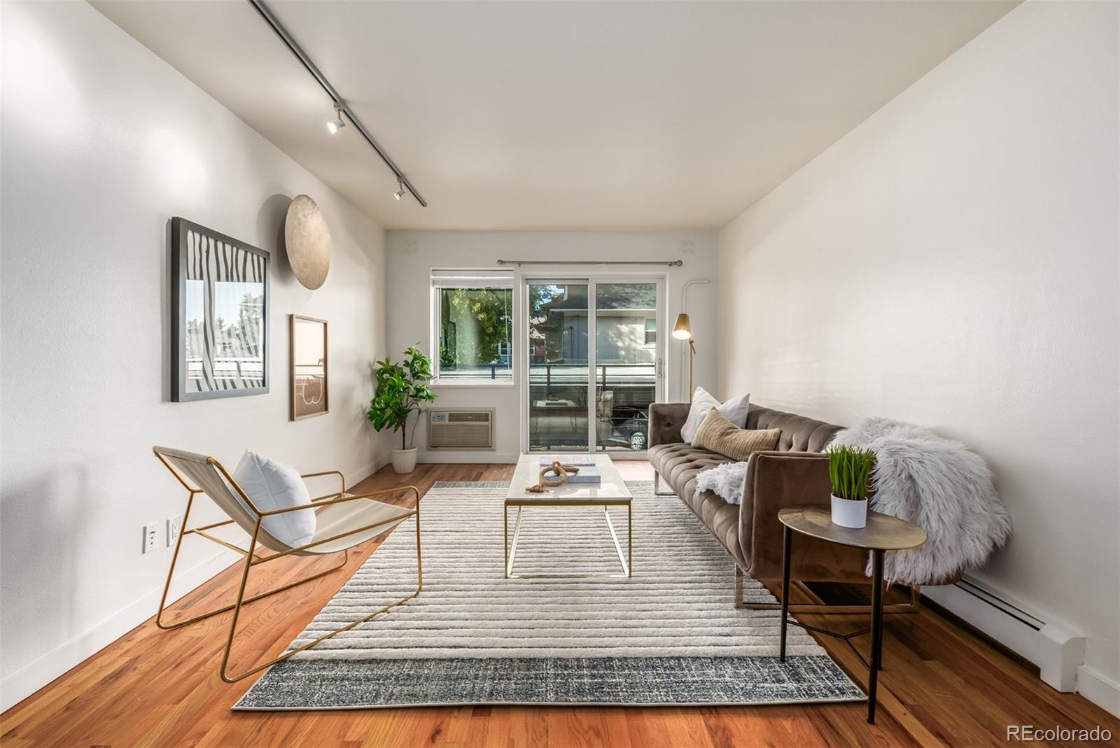 1245 Columbine Street Unit: 205