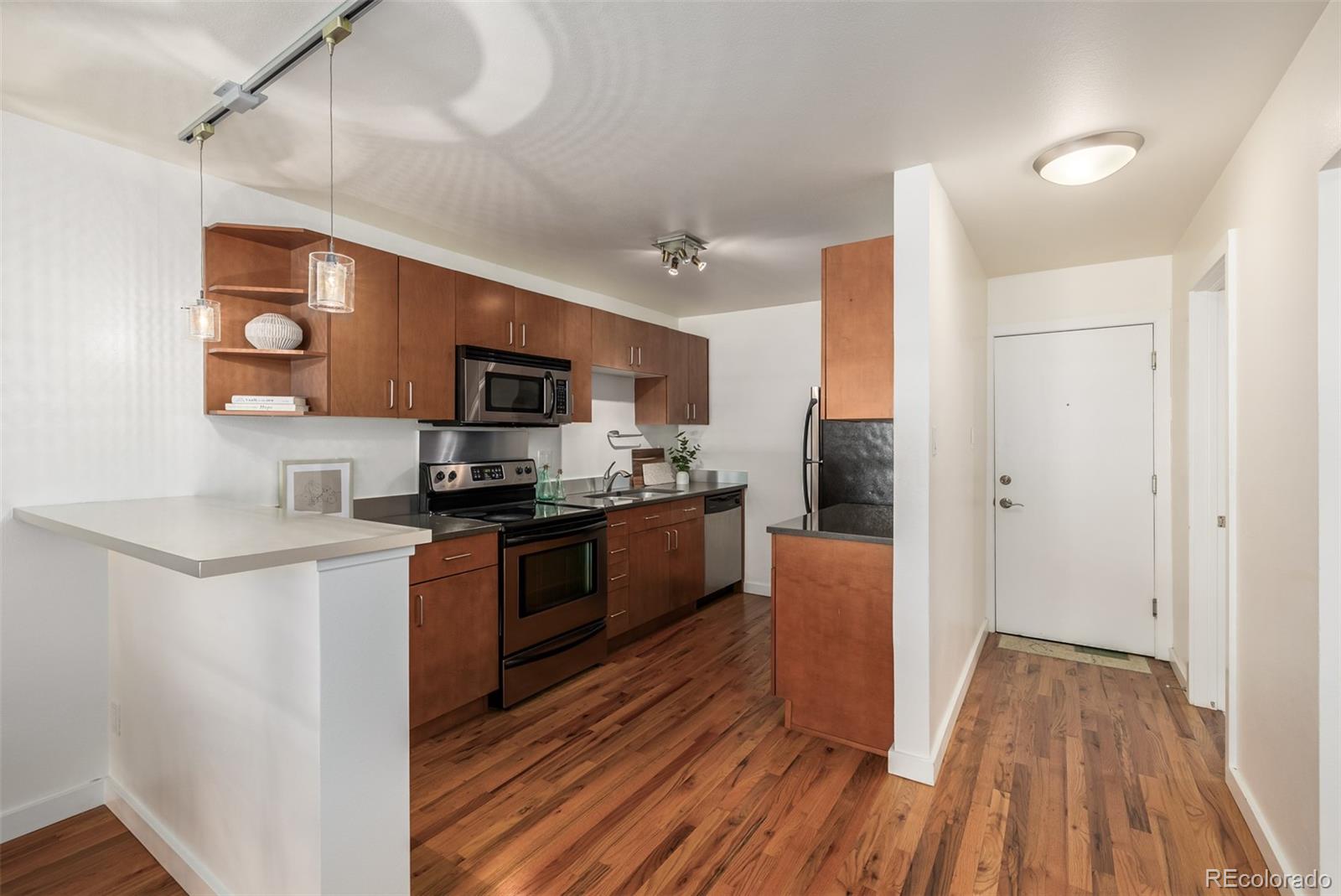 1245 Columbine Street Unit: 205