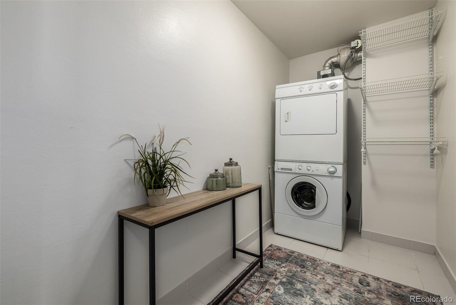 1245 Columbine Street Unit: 205