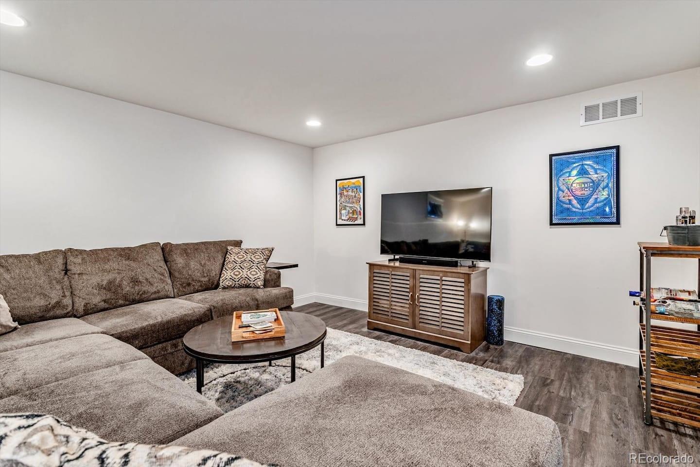 6349 Eaton Court