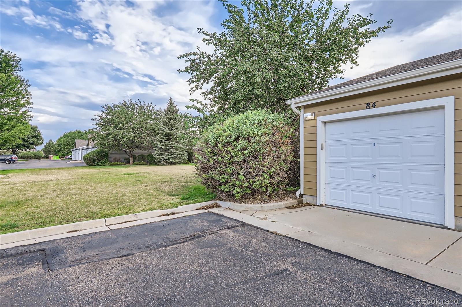 805 Summer Hawk Drive Unit: 84
