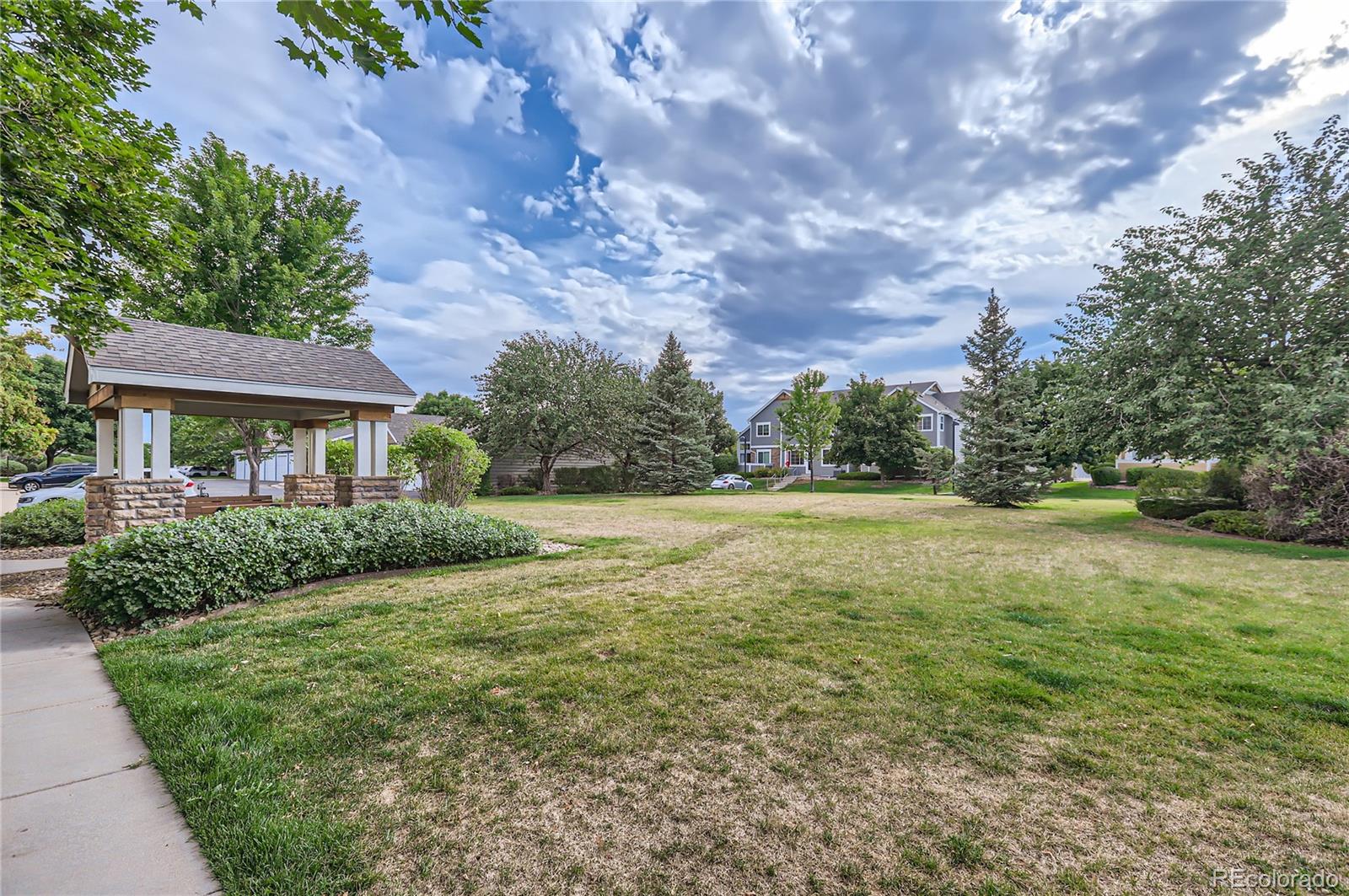805 Summer Hawk Drive Unit: 84