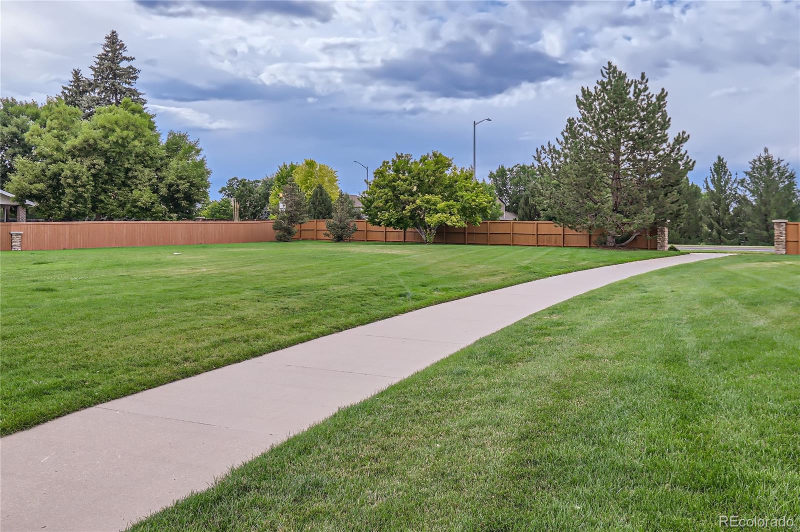 805 Summer Hawk Drive Unit: 84