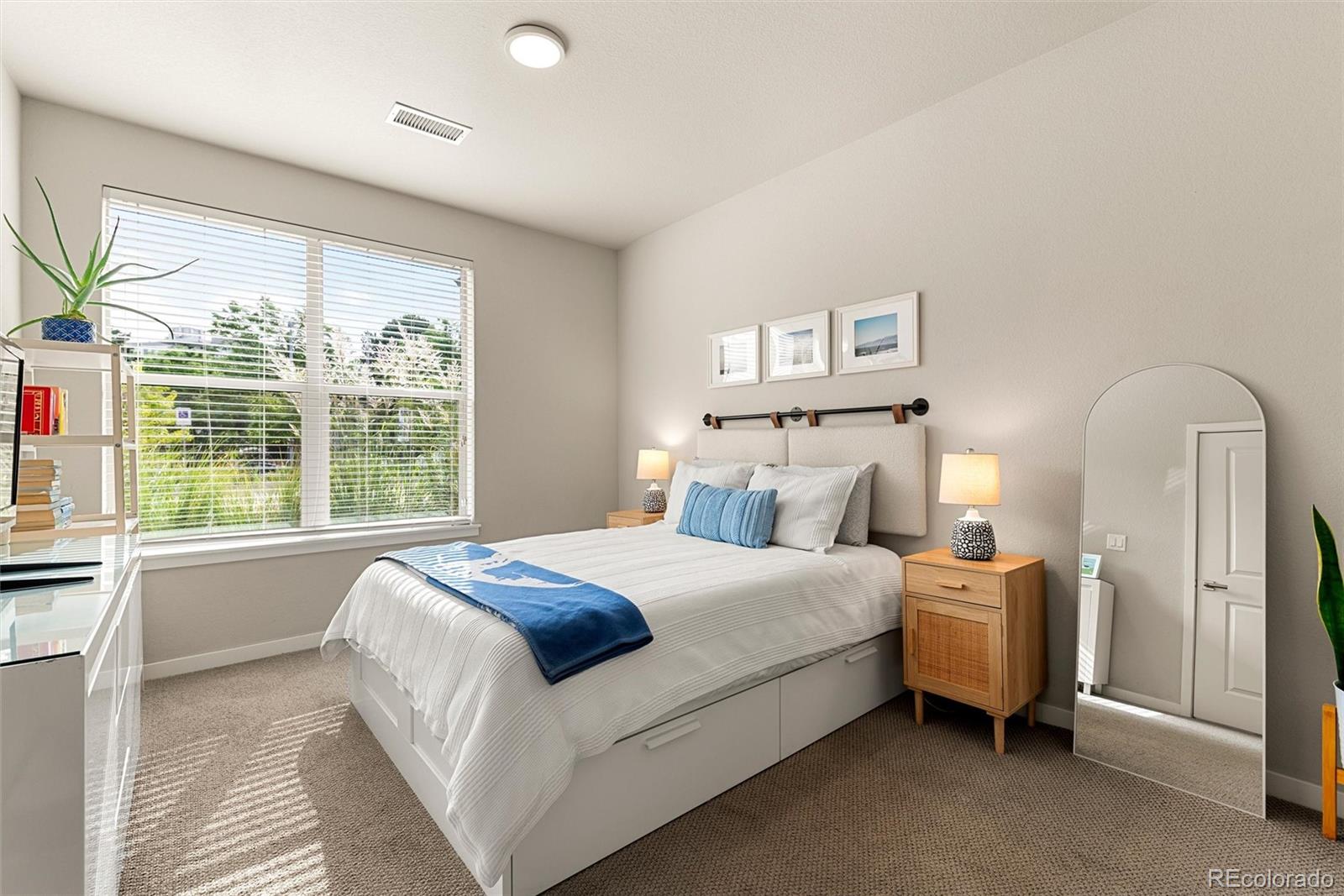 155 S Monaco Street Parkway Unit: 102