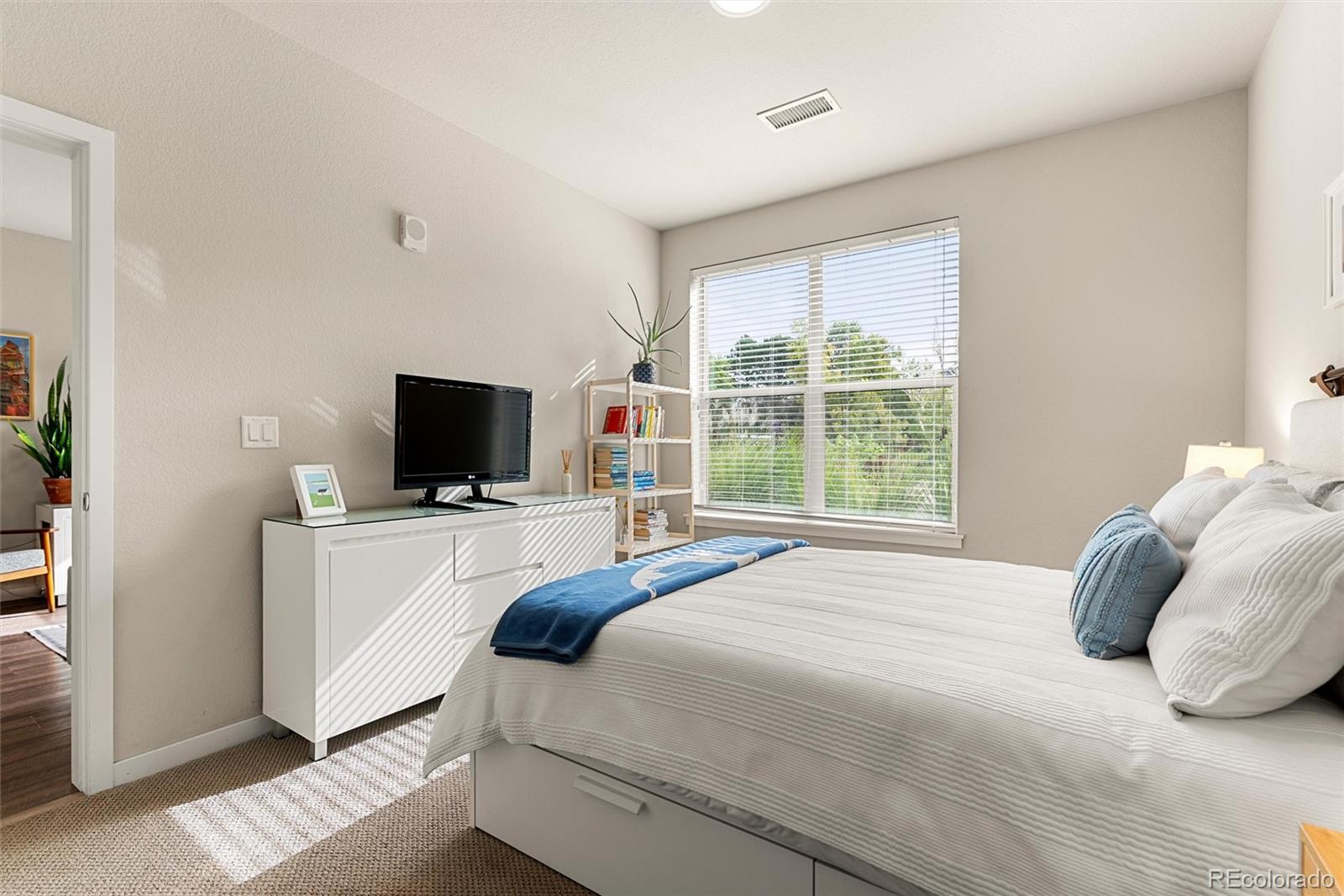 155 S Monaco Street Parkway Unit: 102