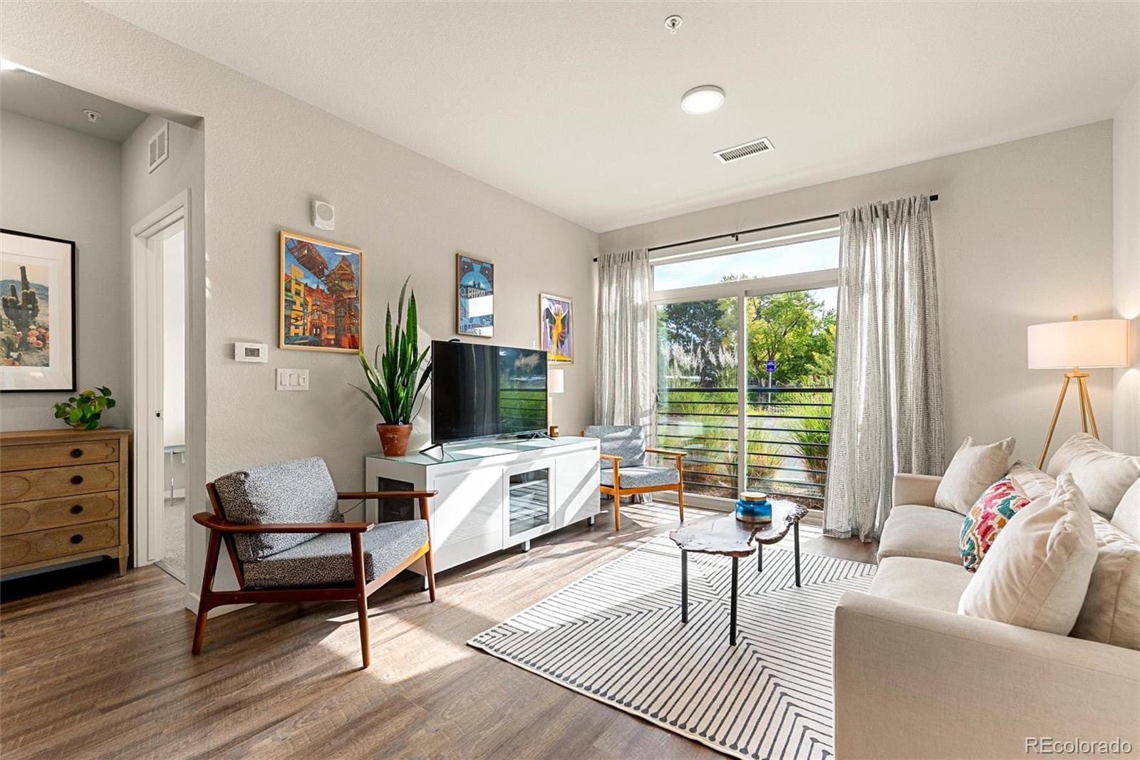 155 S Monaco Street Parkway Unit: 102