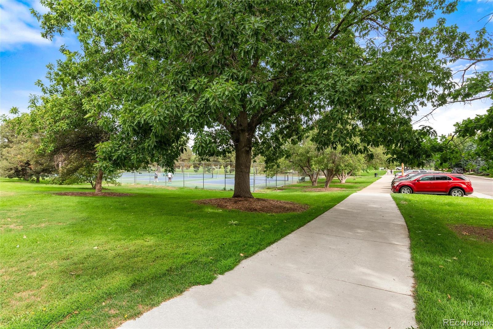 155 S Monaco Street Parkway Unit: 102