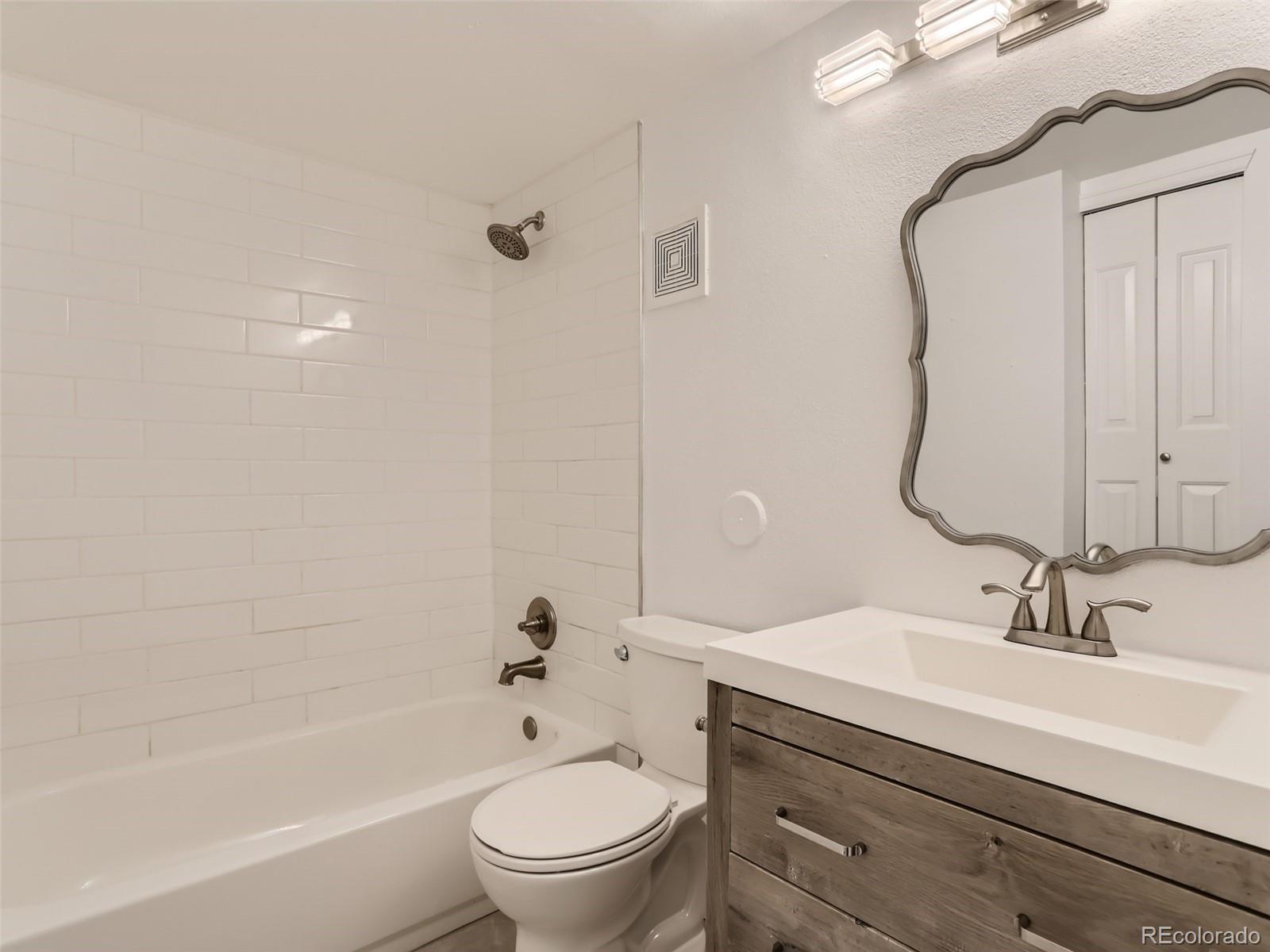 1752 S Pitkin Circle Unit: A