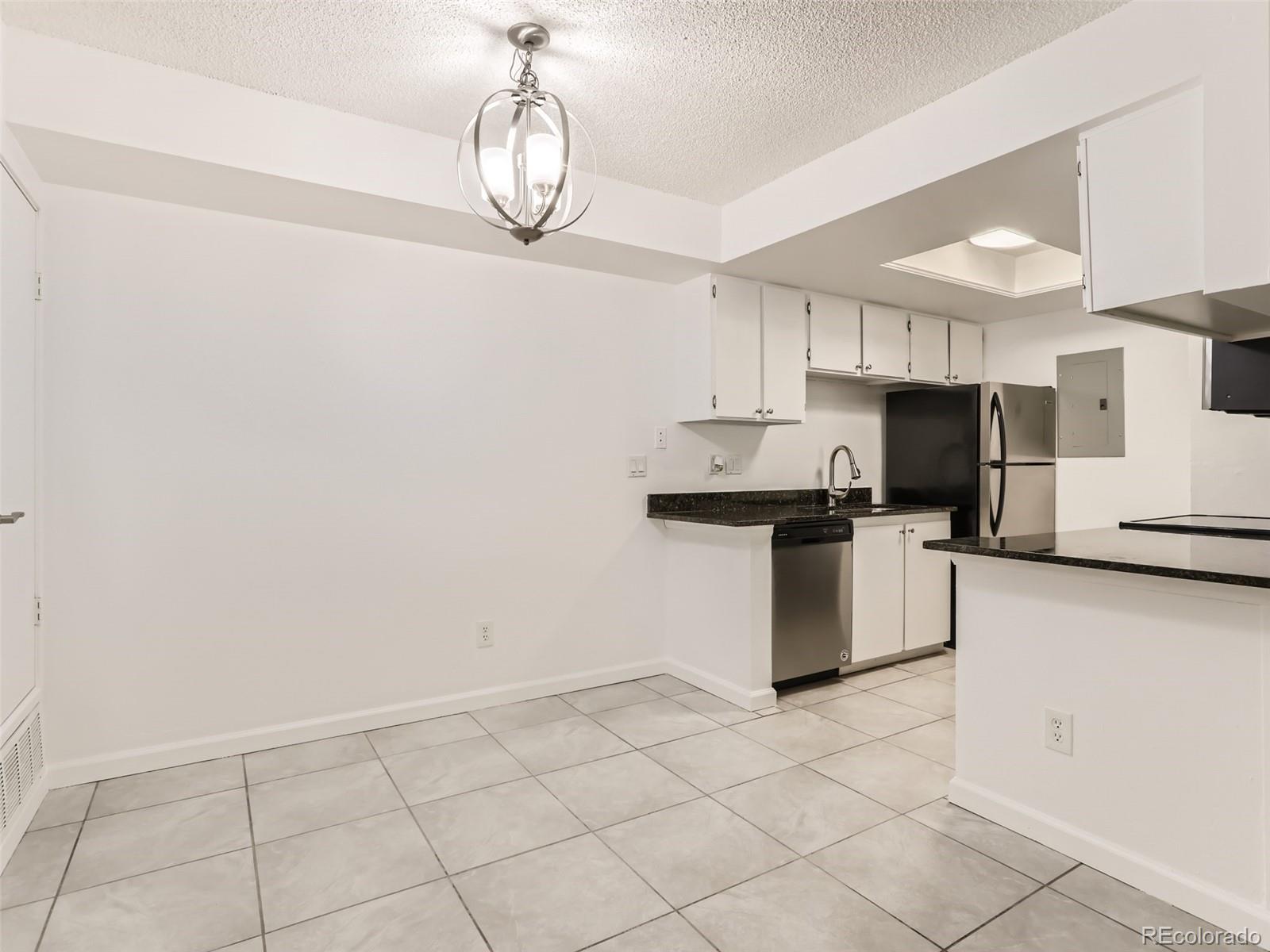 1752 S Pitkin Circle Unit: A