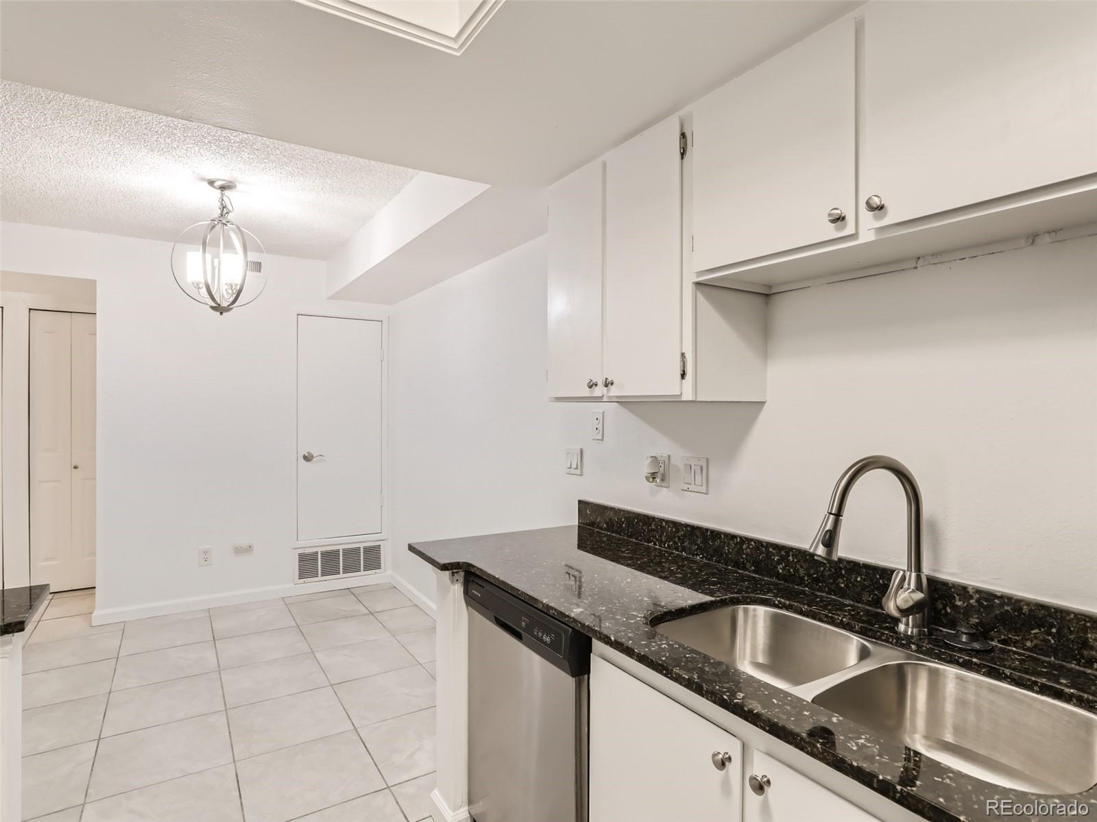 1752 S Pitkin Circle Unit: A