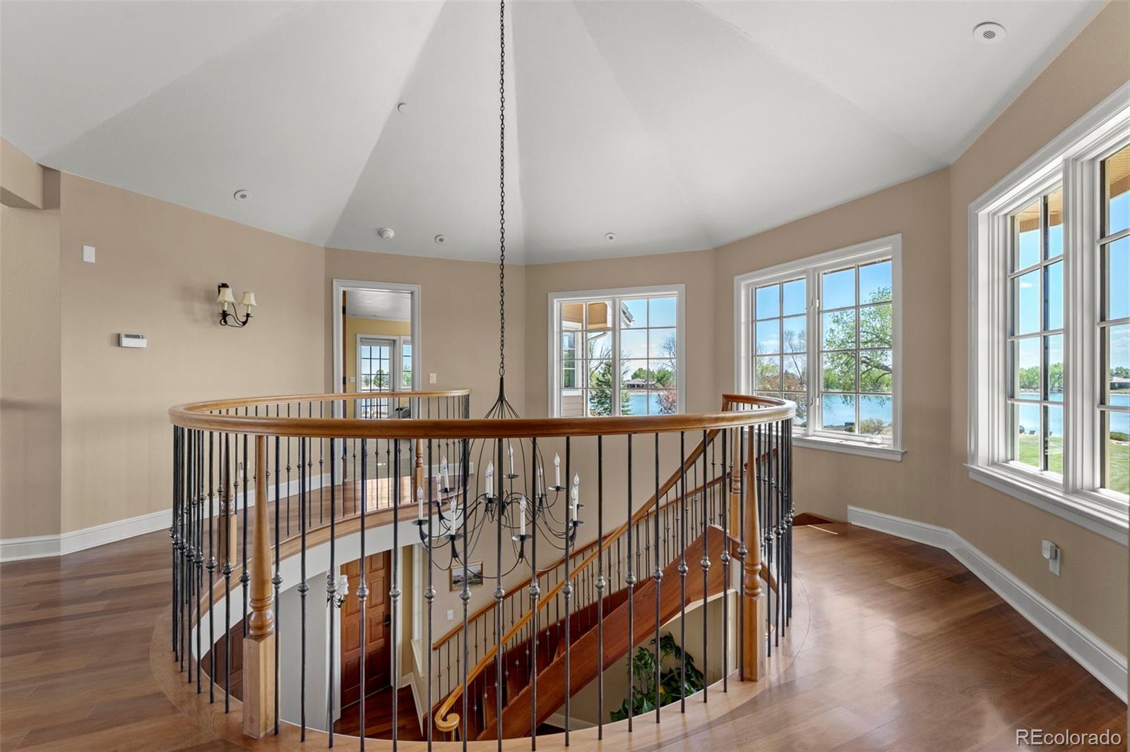 9402 Crystal Lane