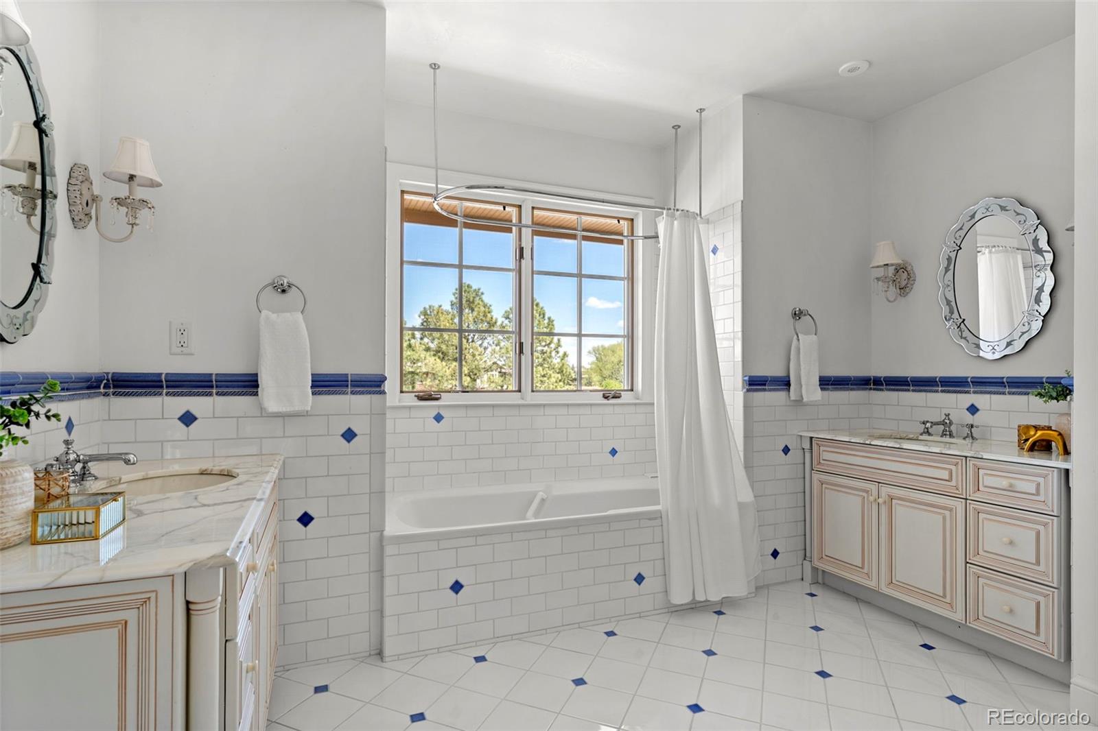 9402 Crystal Lane