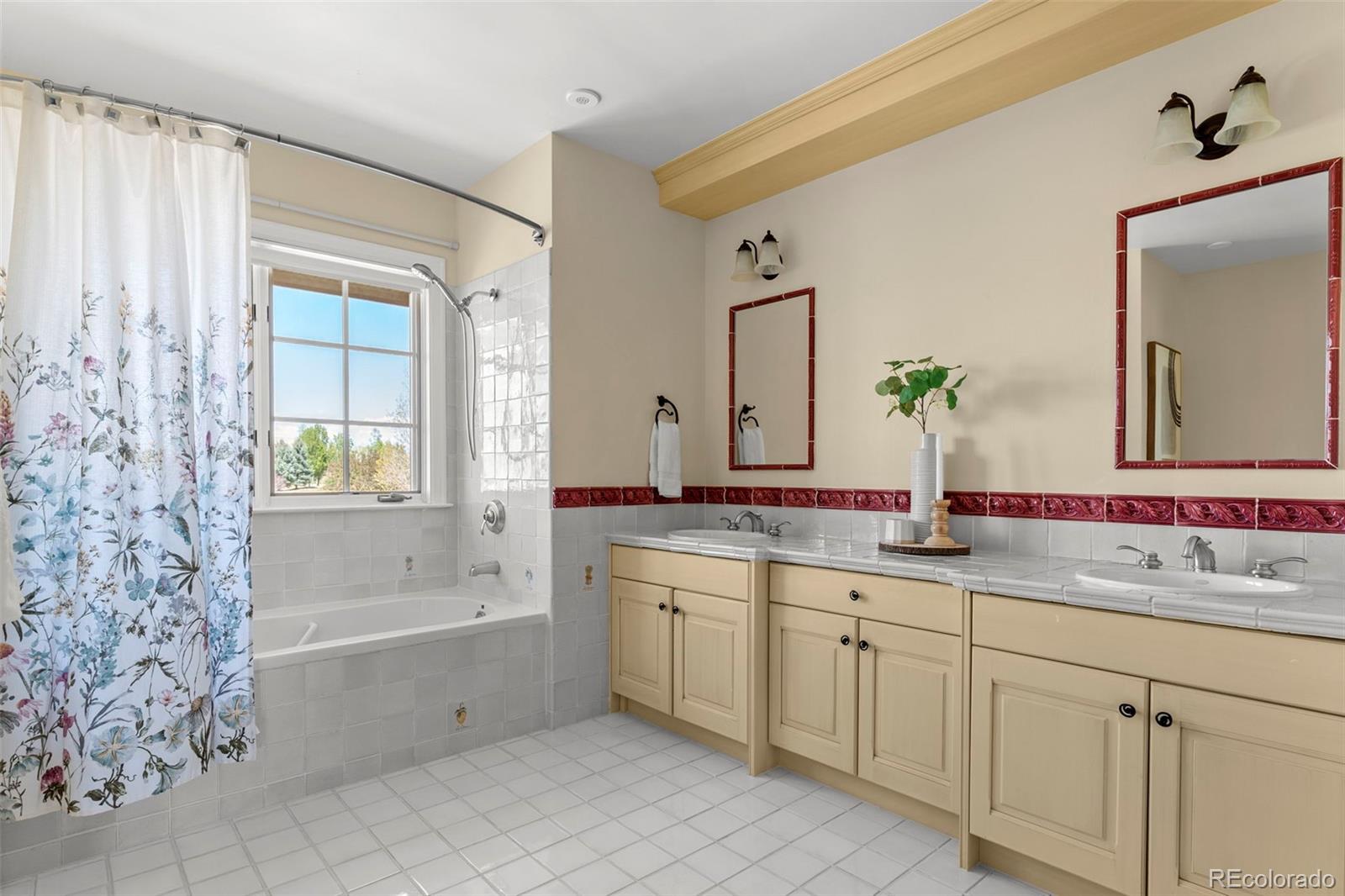 9402 Crystal Lane