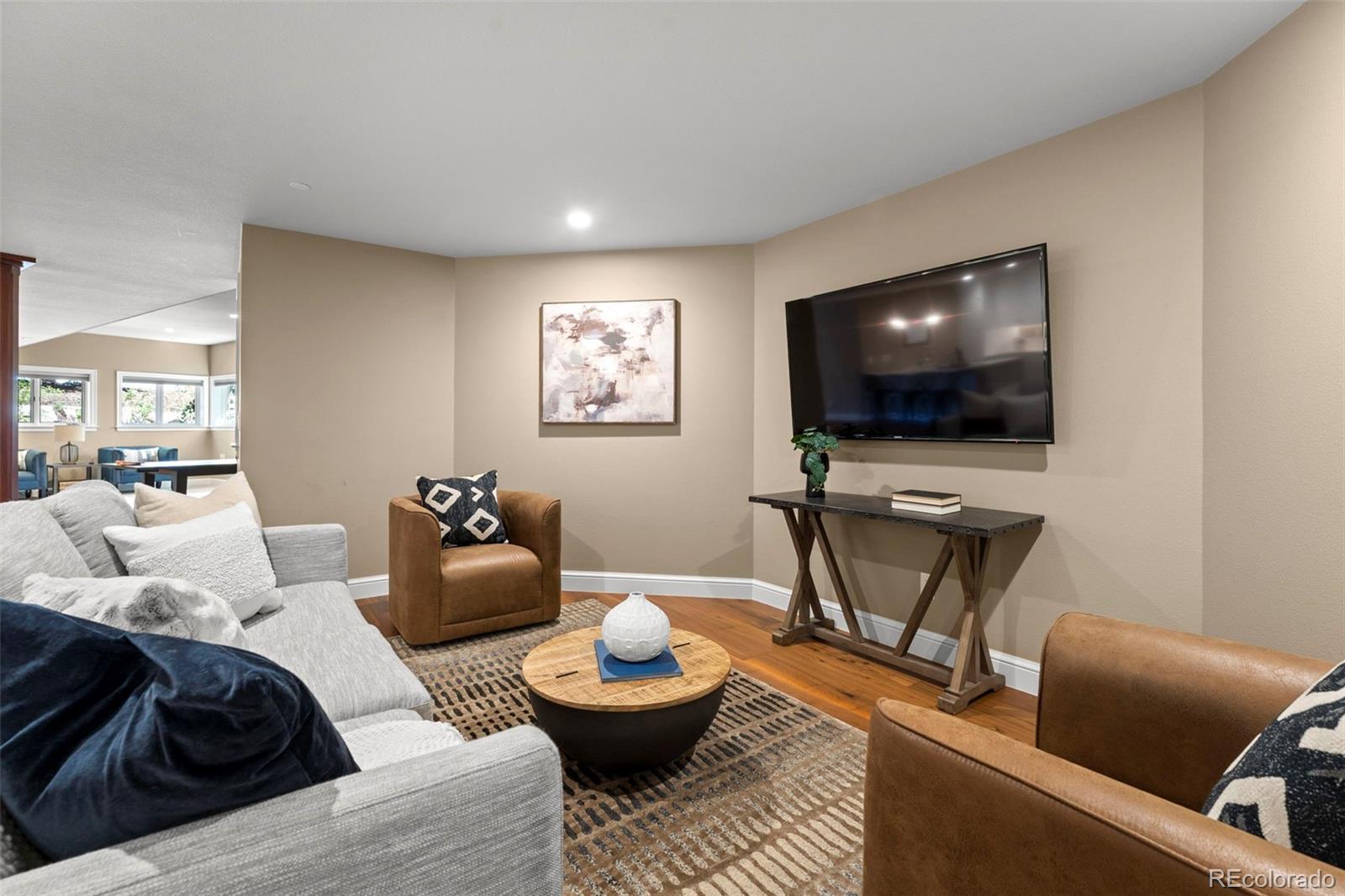9402 Crystal Lane