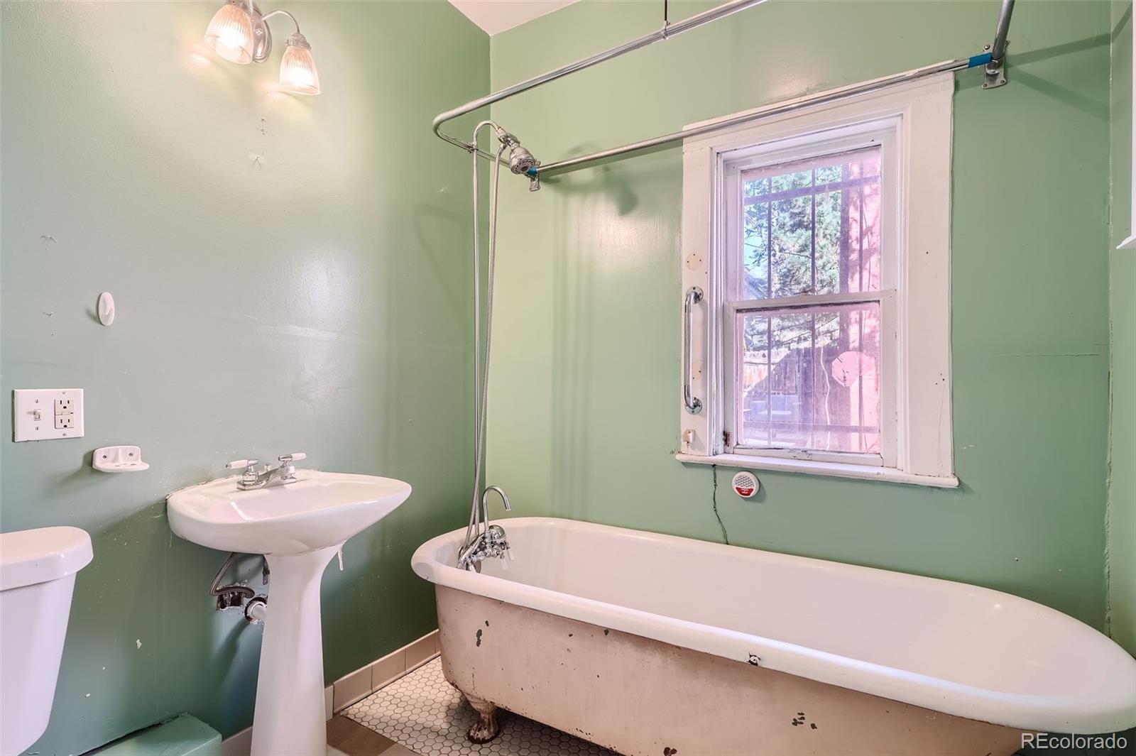 359 Cherokee Street