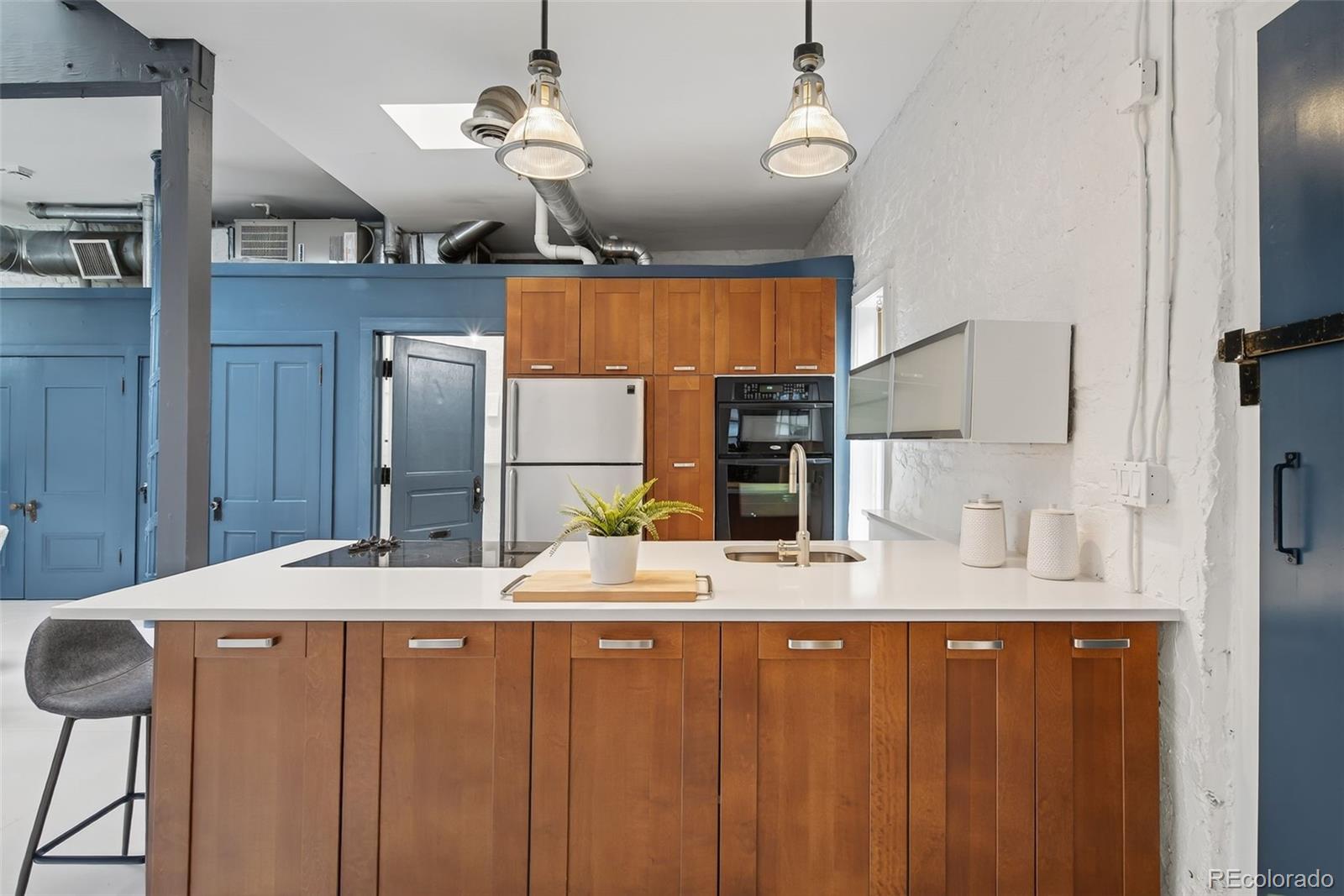 510 W 4th Avenue