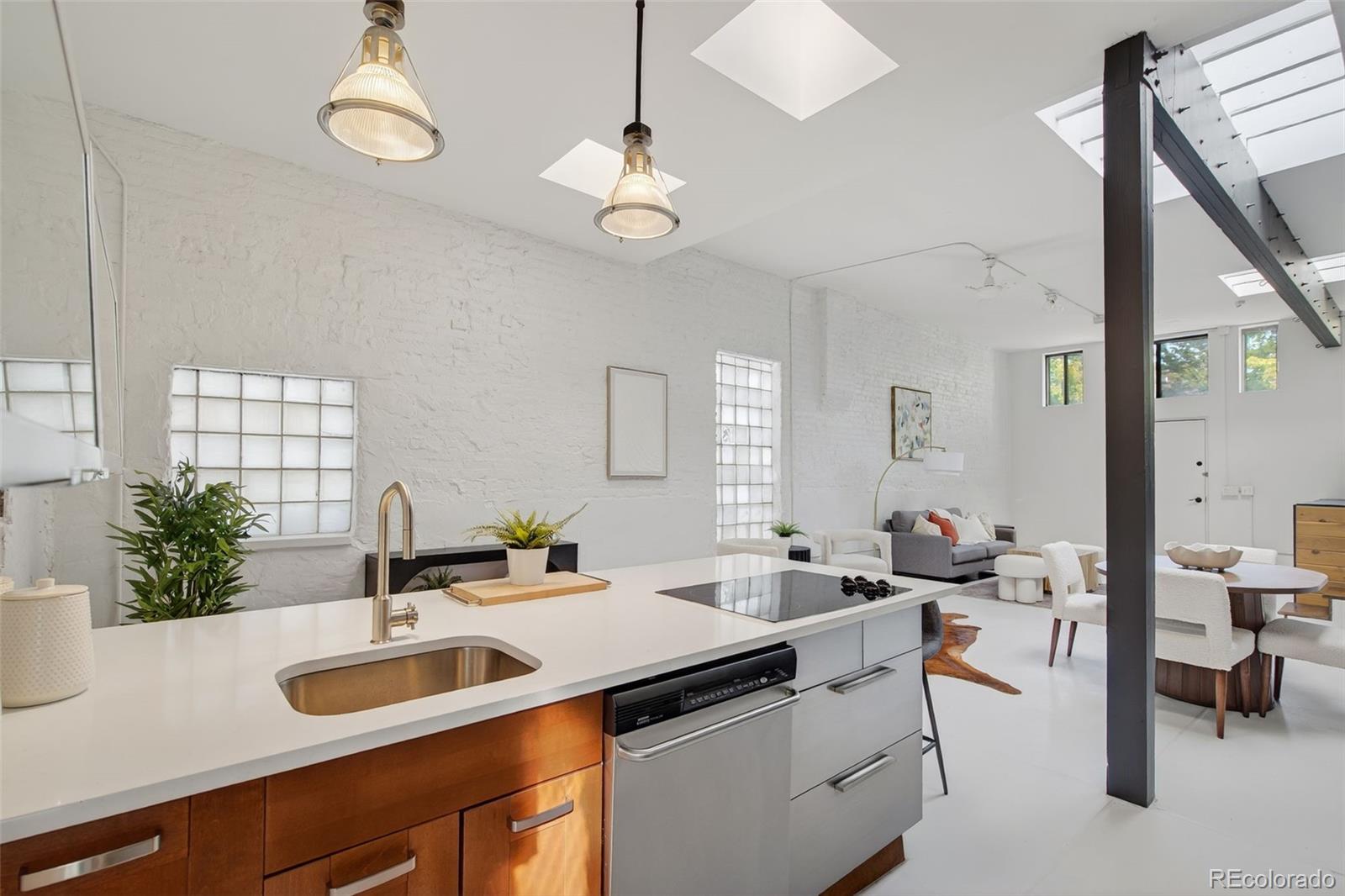 510 W 4th Avenue