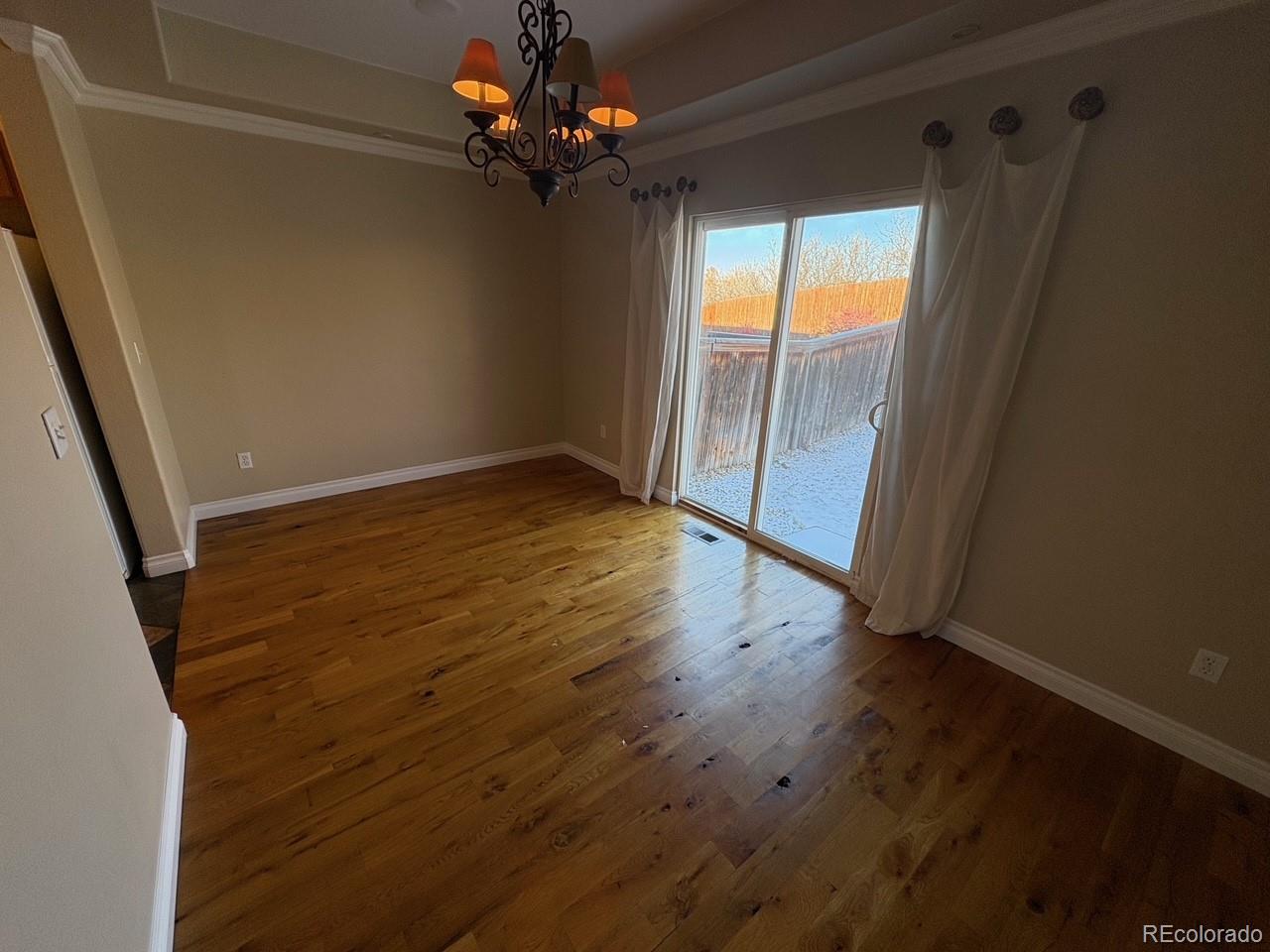2667 Live Oak Court