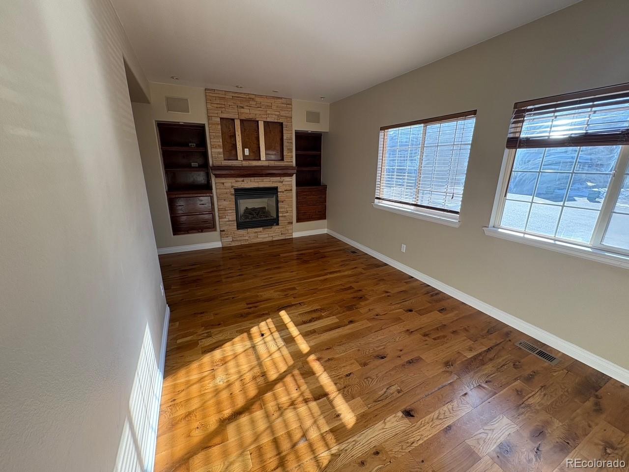 2667 Live Oak Court