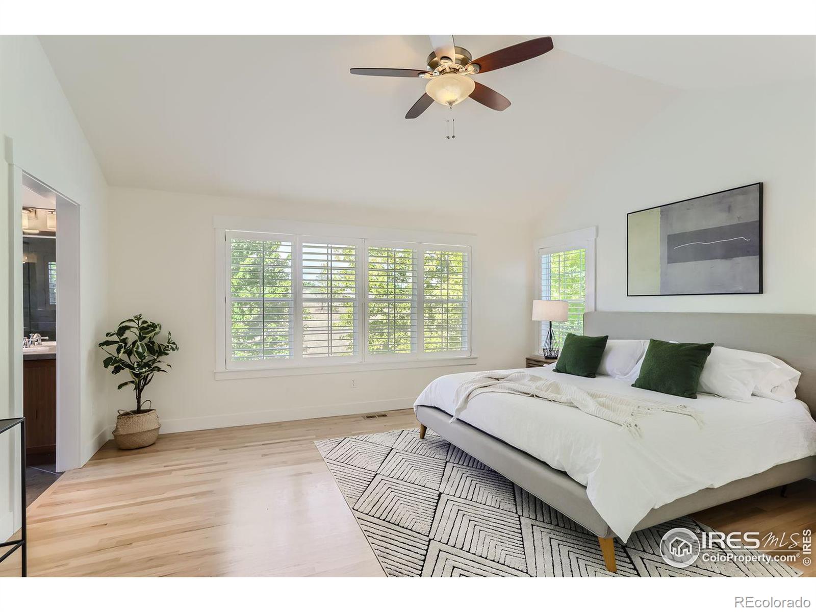 2821 Crater Lake Lane