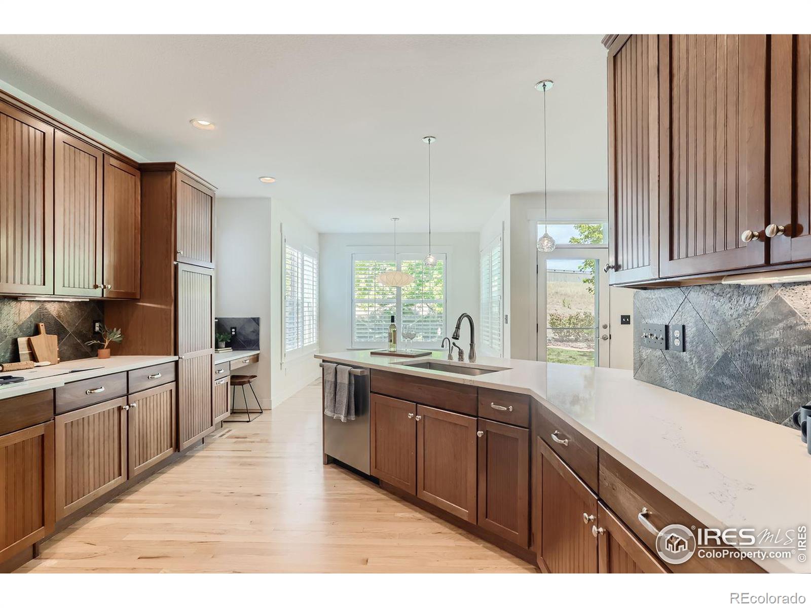 2821 Crater Lake Lane