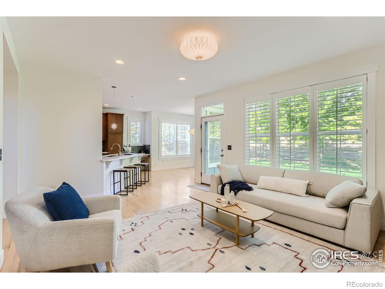 2821 Crater Lake Lane