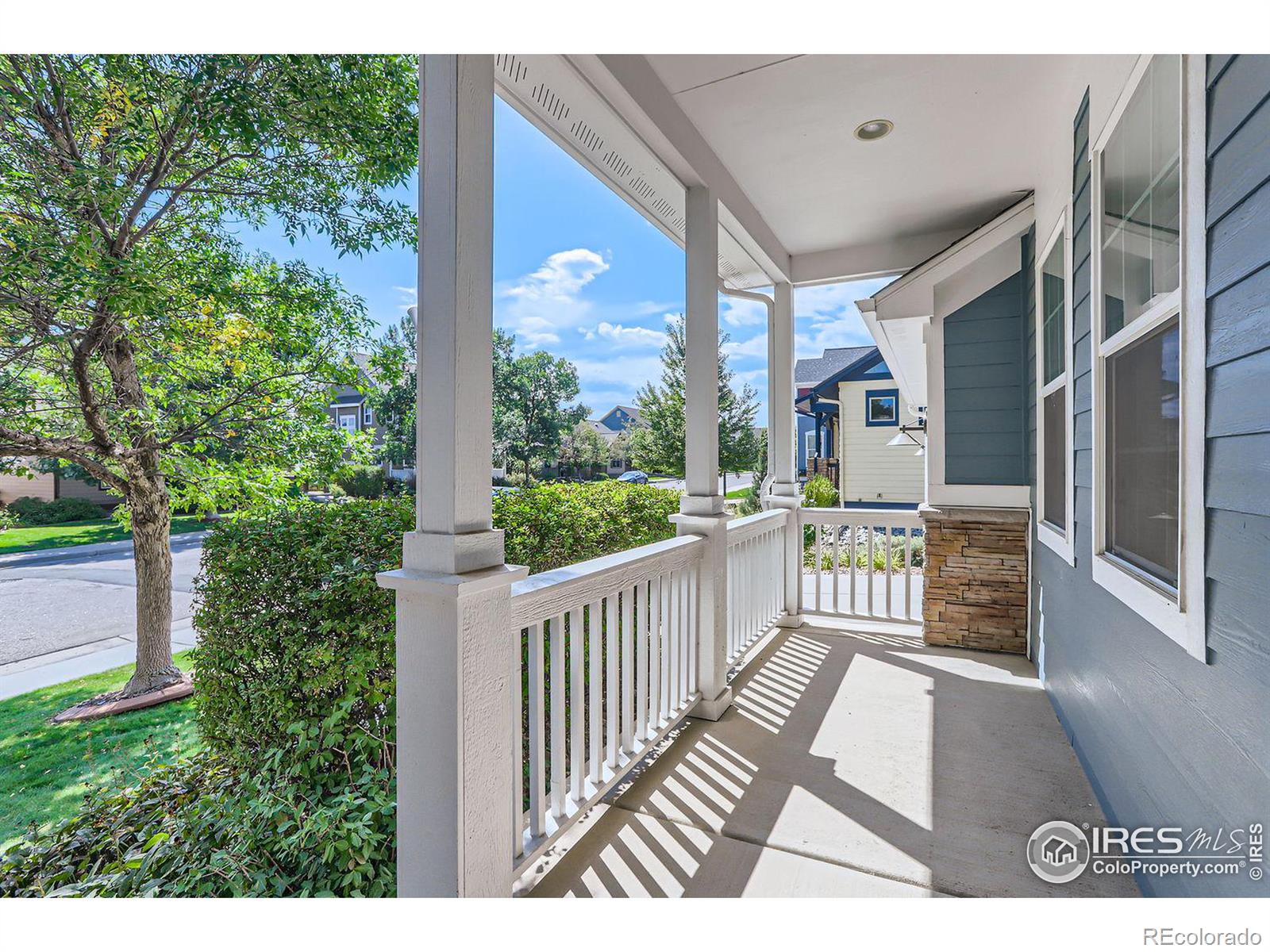 2821 Crater Lake Lane