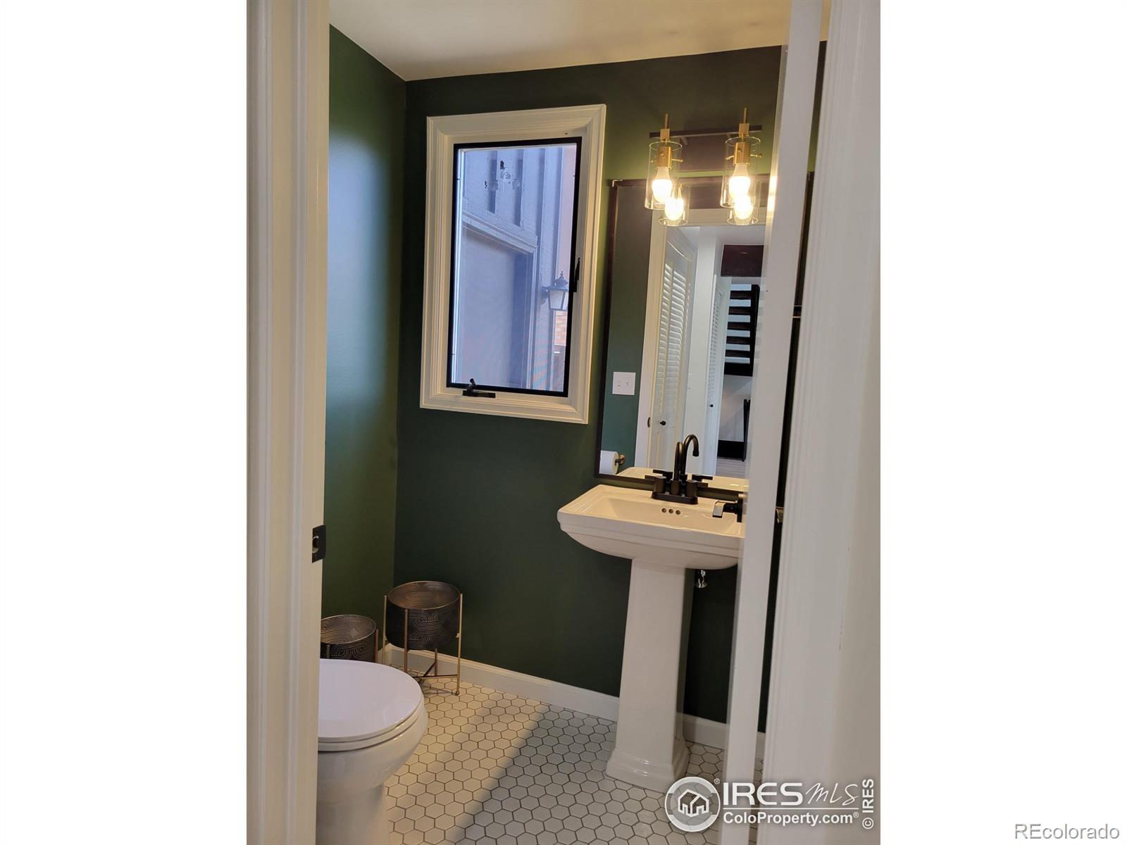 2111 28th Avenue Unit: 2-A