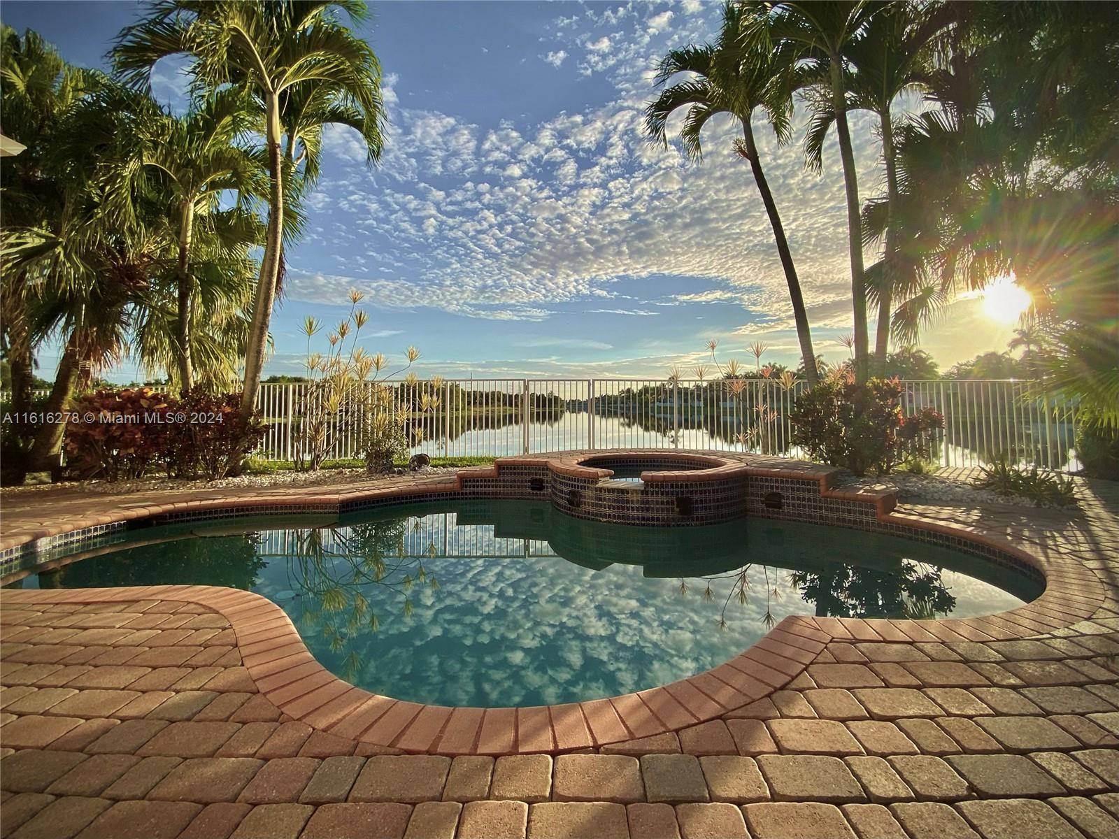 2252 Quail Roost Dr
