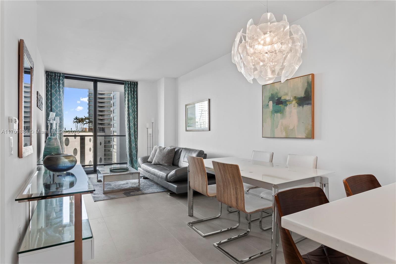 501 NE 31st St # 605