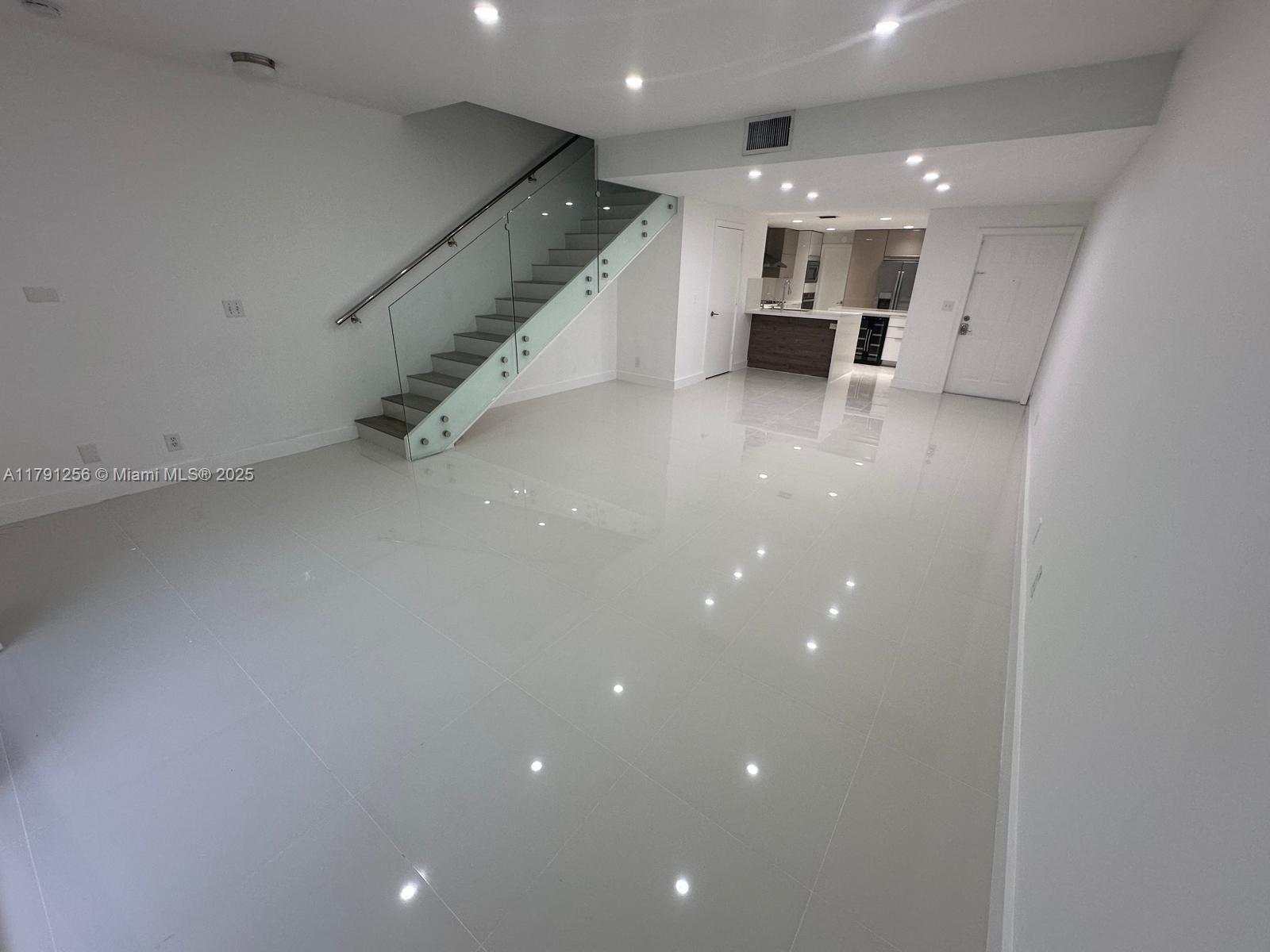 1380 CORONADO RD