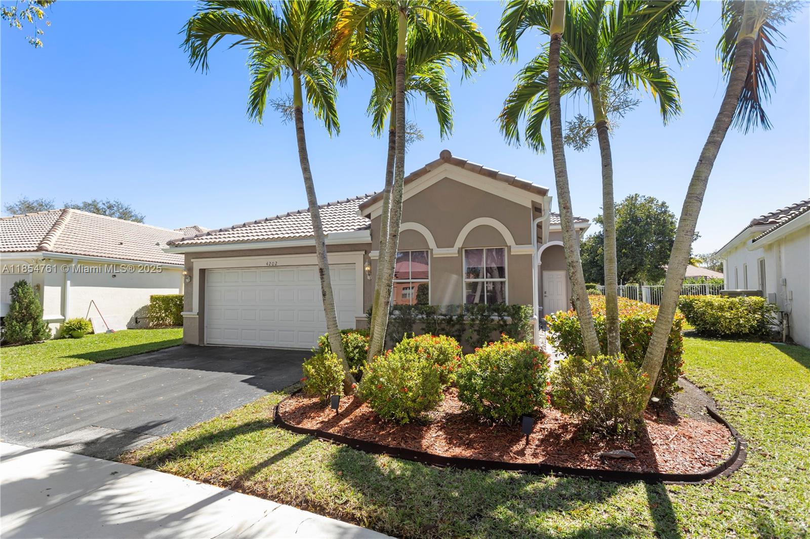4202 Sabal Ridge Cir