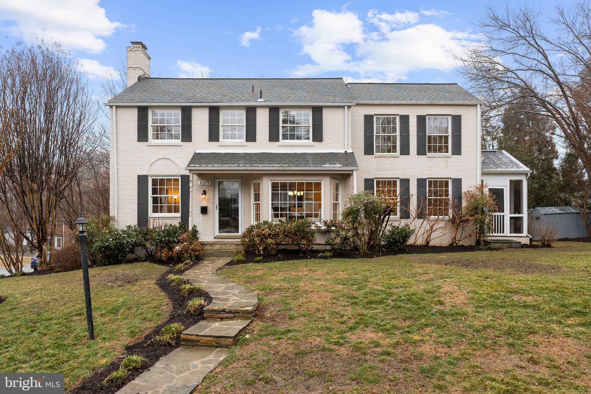 6019 WOODACRES DRIVE