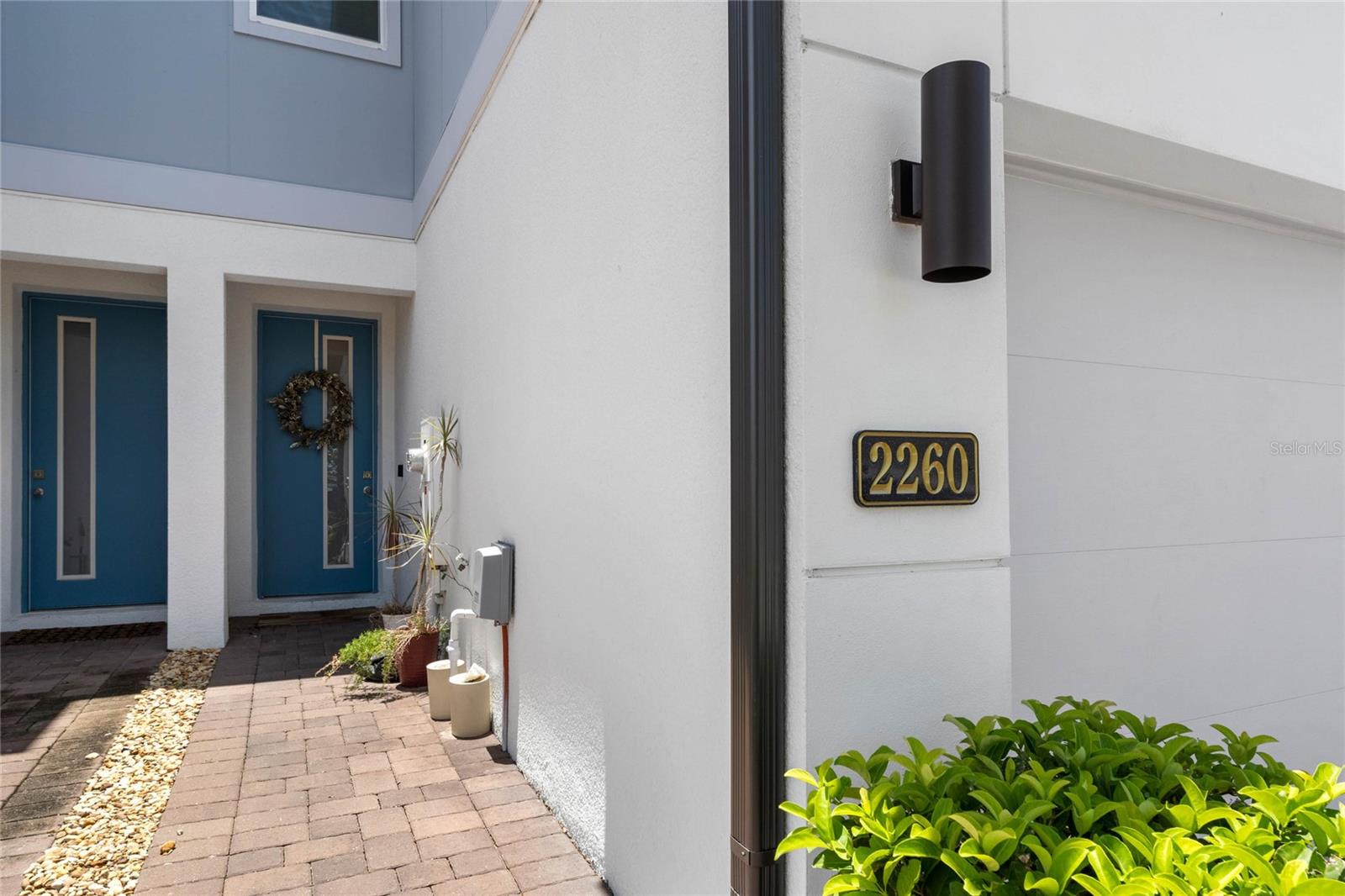 2260 SHADOWLAND LOOP