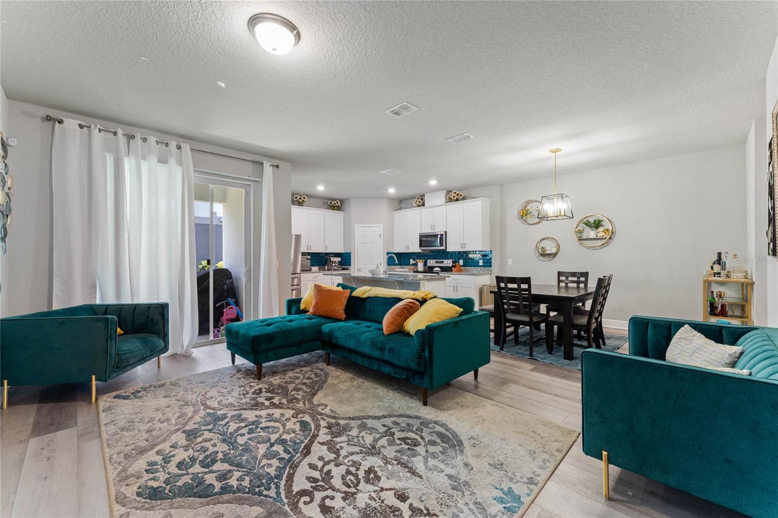 2260 SHADOWLAND LOOP