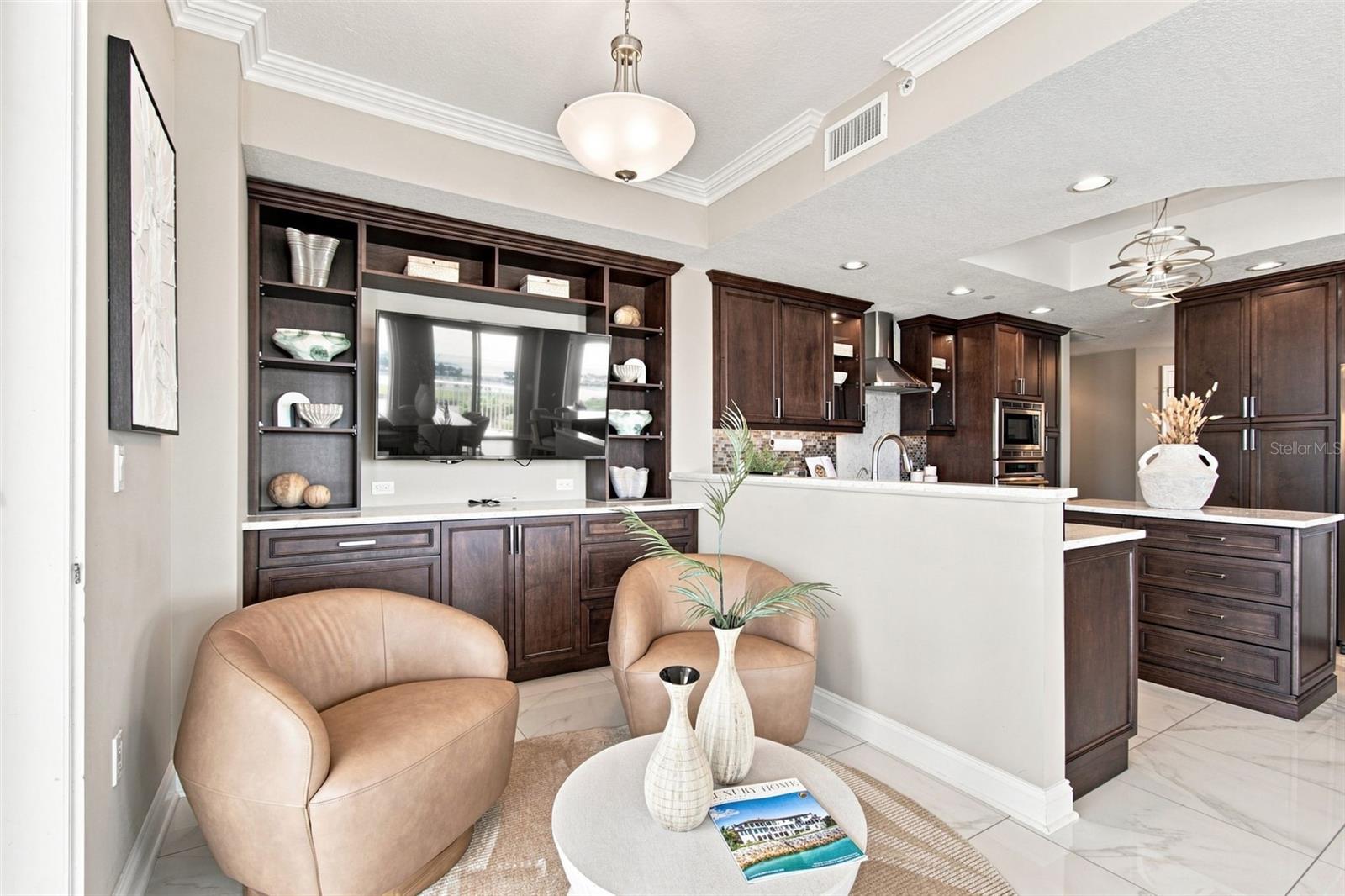 555 5TH AVE NE #711