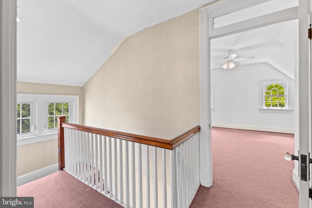 5035 Reno Rd NW