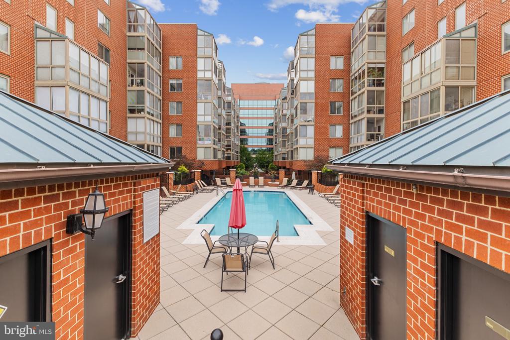 1045 N Utah St #101